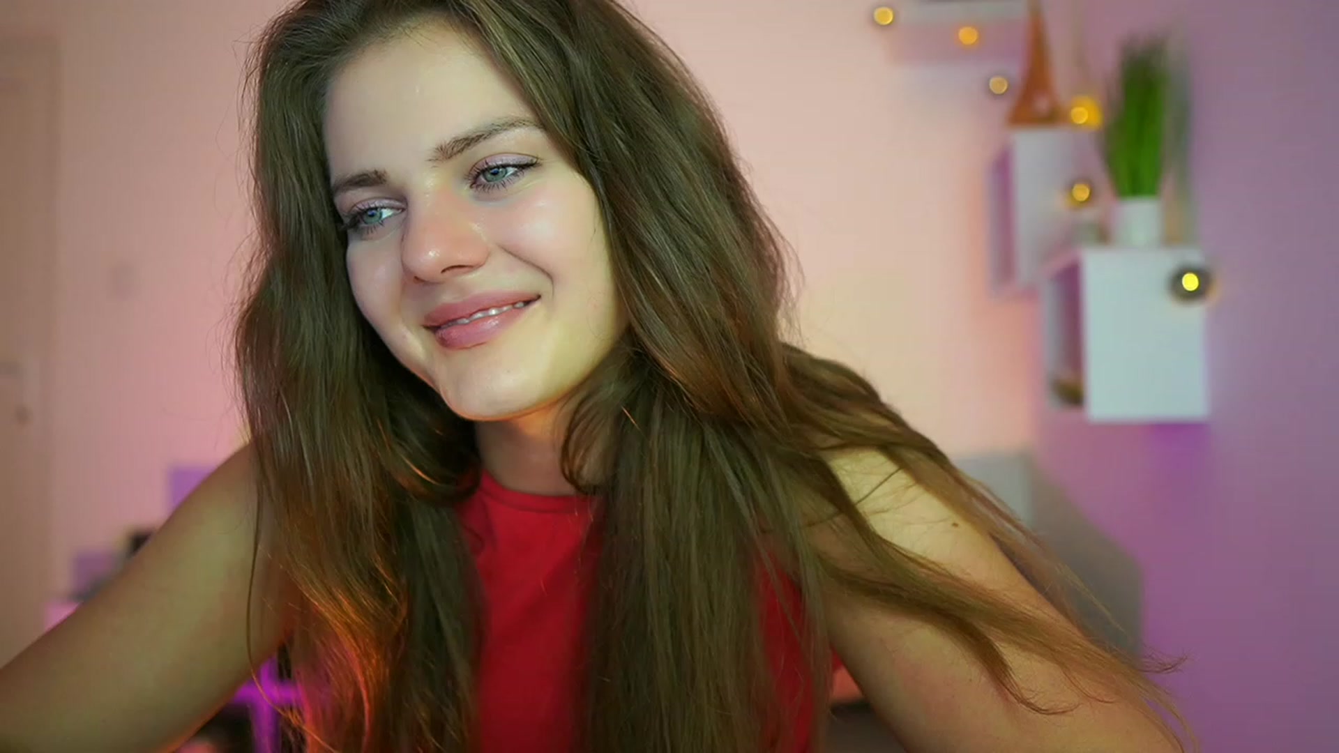 Gallery image thumbnail from Elly_Malkova_'s myfreecams stream on, 06/28/2023, 23:10 image 6 of 20