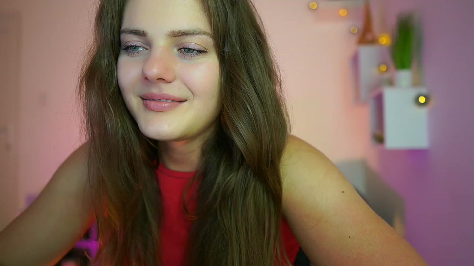 Gallery image thumbnail from Elly_Malkova_'s myfreecams stream on, 06/28/2023, 23:10 image 16 of 20