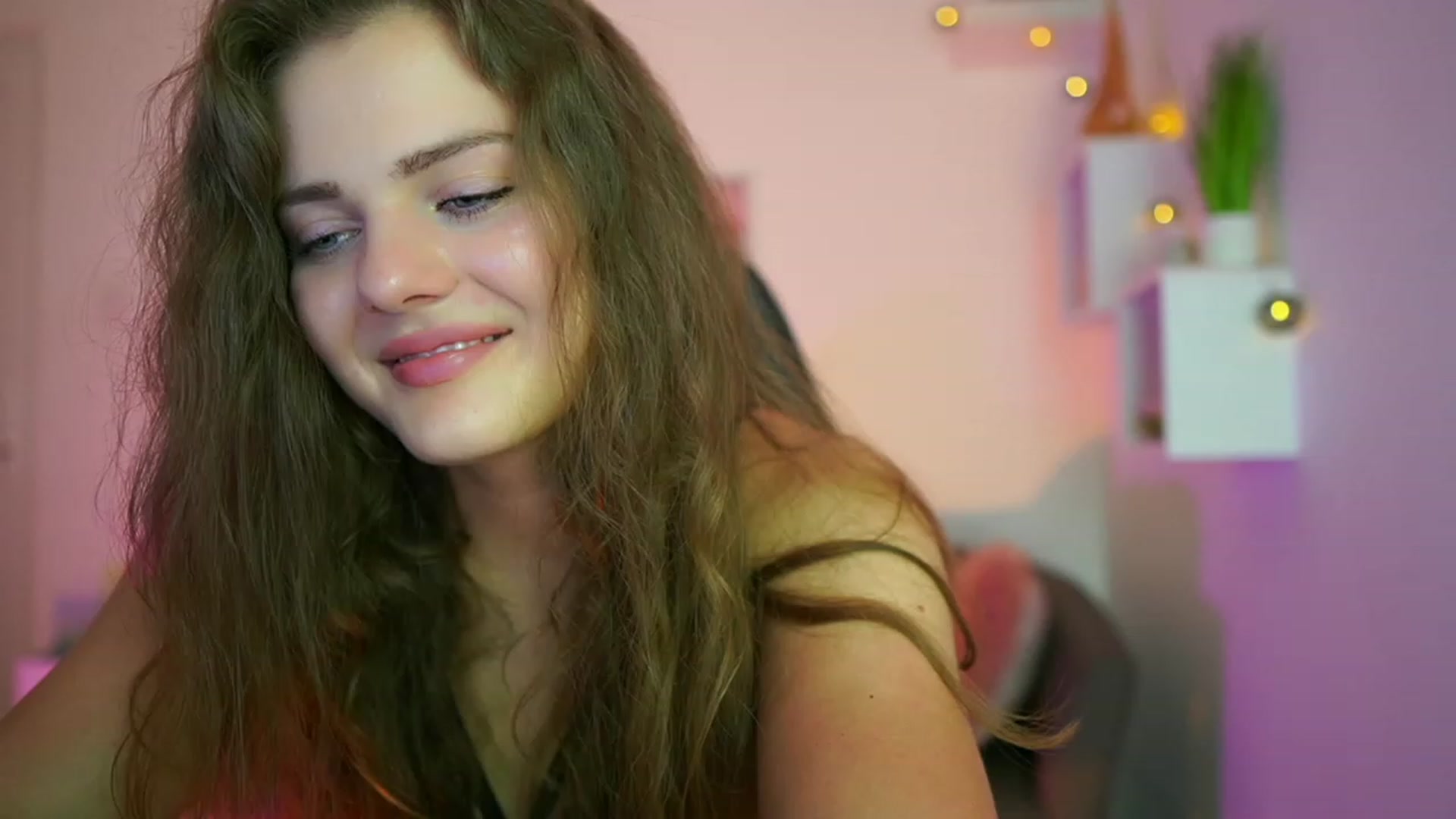 Gallery image thumbnail from Elly_Malkova_'s myfreecams stream on, 06/29/2023, 19:48 image 13 of 20