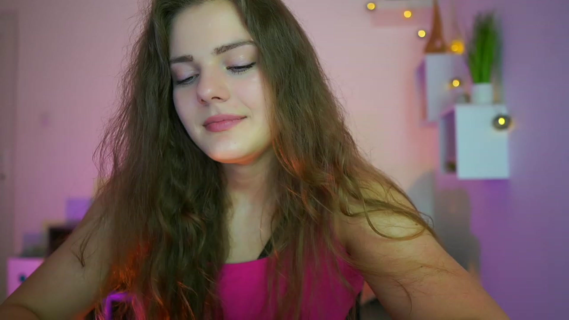 Gallery image thumbnail from Elly_Malkova_'s myfreecams stream on, 06/29/2023, 19:48 image 3 of 20