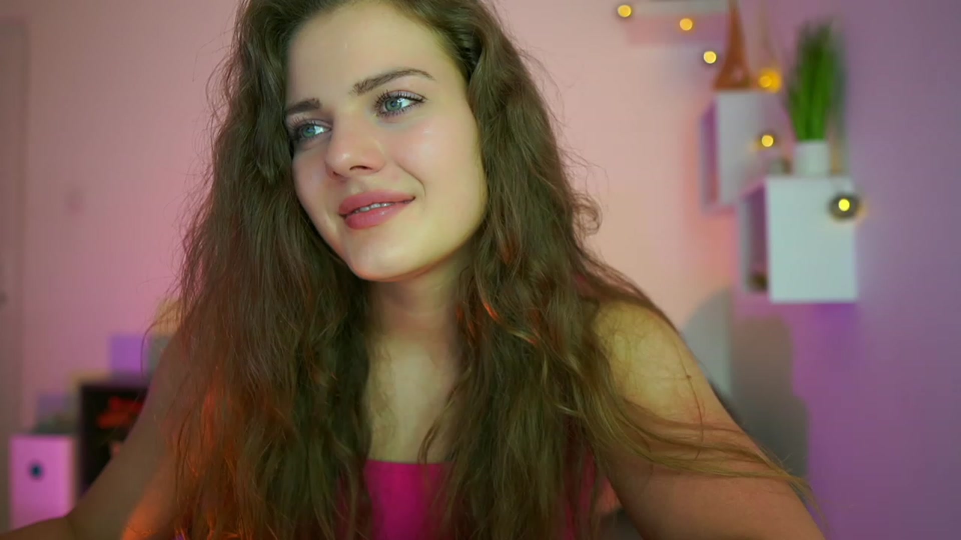 Gallery image thumbnail from Elly_Malkova_'s myfreecams stream on, 06/29/2023, 19:48 image 7 of 20
