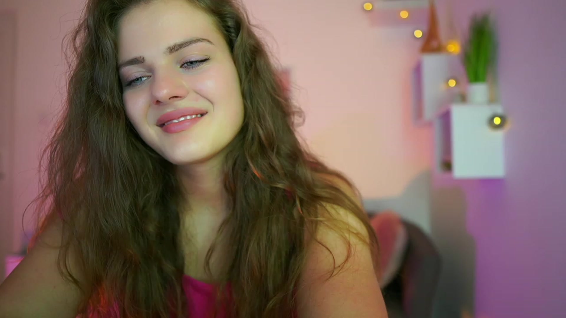 Gallery image thumbnail from Elly_Malkova_'s myfreecams stream on, 06/29/2023, 19:48 image 6 of 20