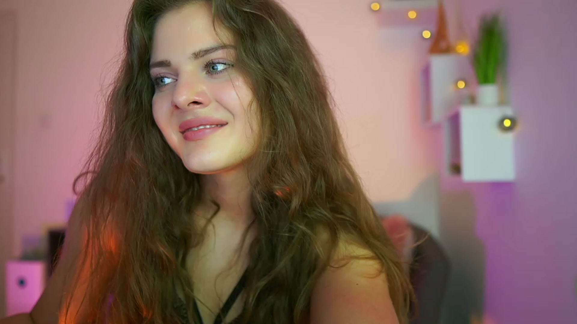 Gallery image thumbnail from Elly_Malkova_'s myfreecams stream on, 06/29/2023, 19:48 image 20 of 20