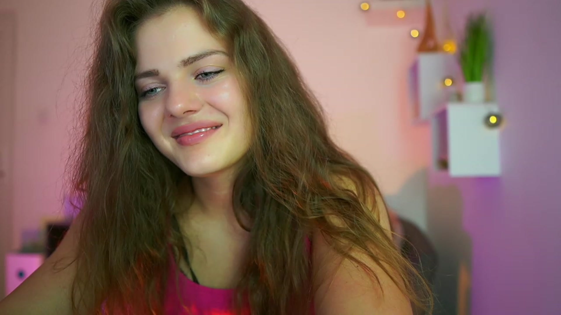 Gallery image thumbnail from Elly_Malkova_'s myfreecams stream on, 06/29/2023, 22:32 image 2 of 20