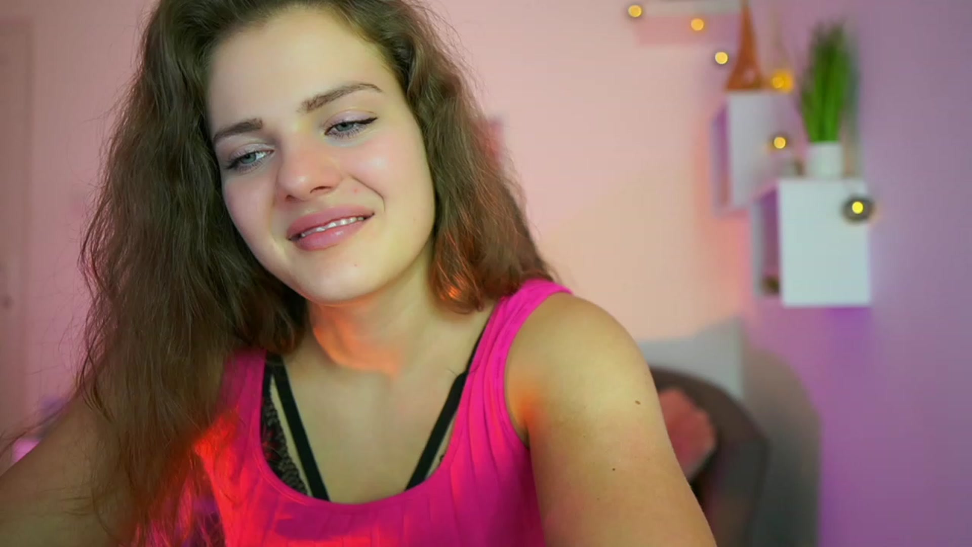 Gallery image thumbnail from Elly_Malkova_'s myfreecams stream on, 06/29/2023, 23:07 image 17 of 20