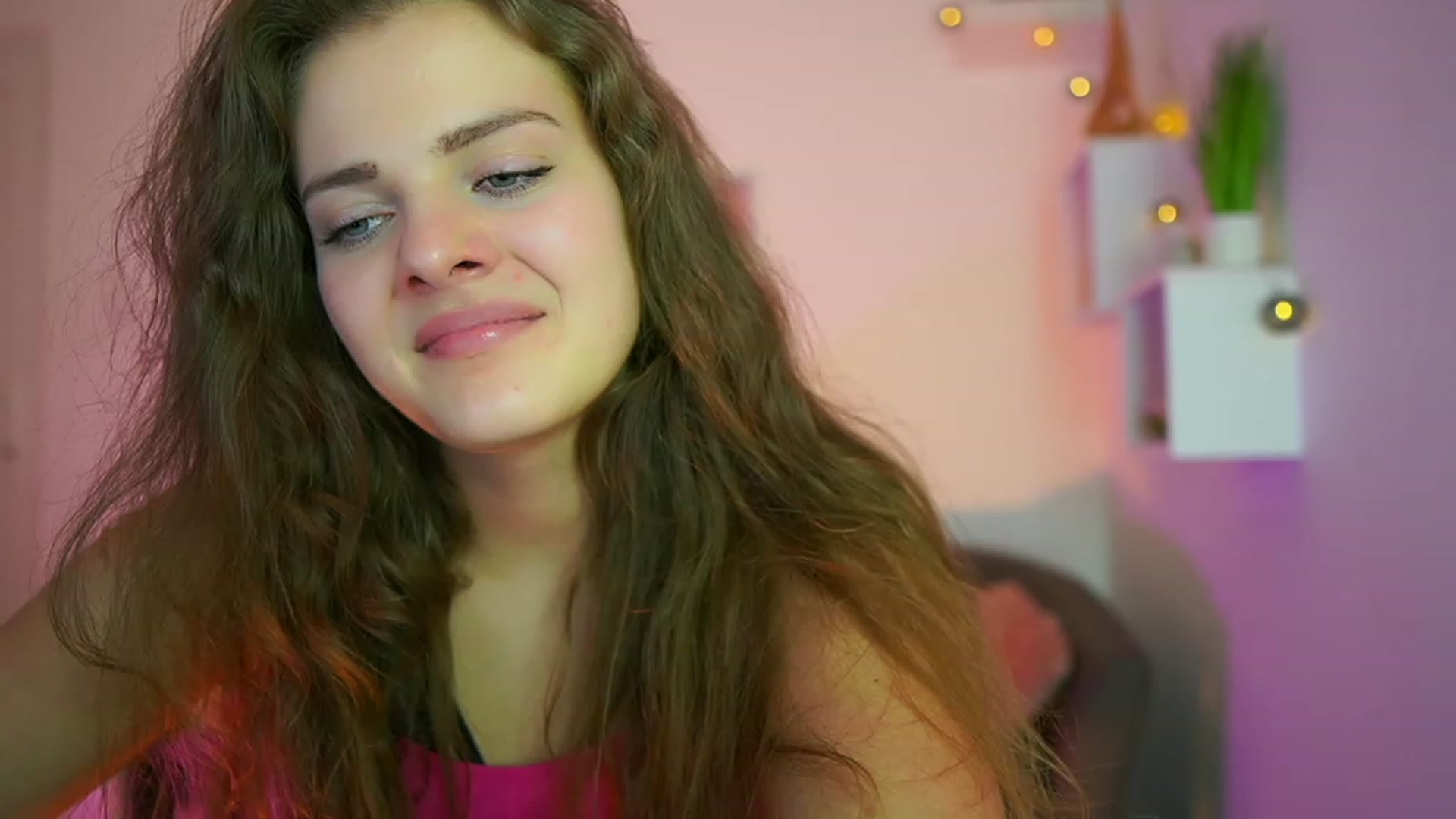 Gallery image thumbnail from Elly_Malkova_'s myfreecams stream on, 06/29/2023, 23:07 image 12 of 20