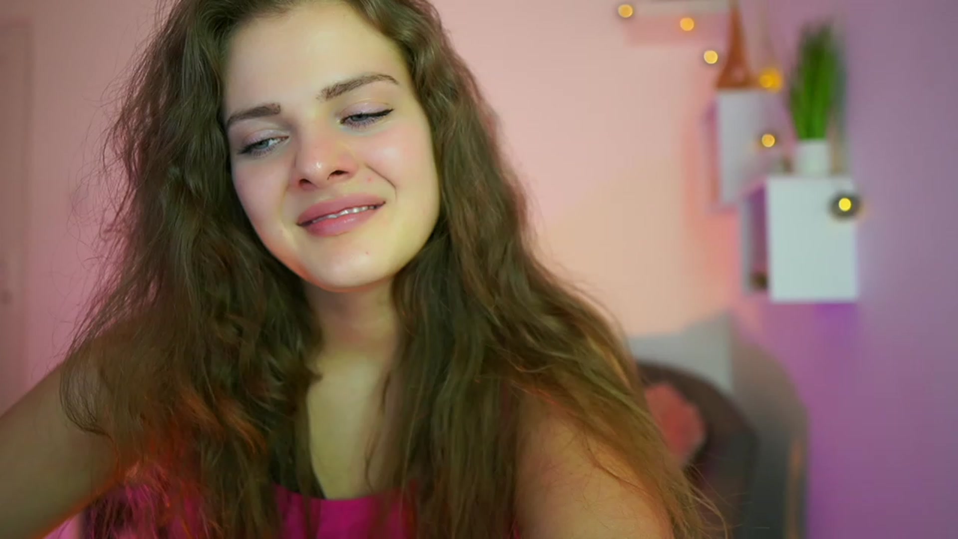 Gallery image thumbnail from Elly_Malkova_'s myfreecams stream on, 06/29/2023, 23:07 image 13 of 20