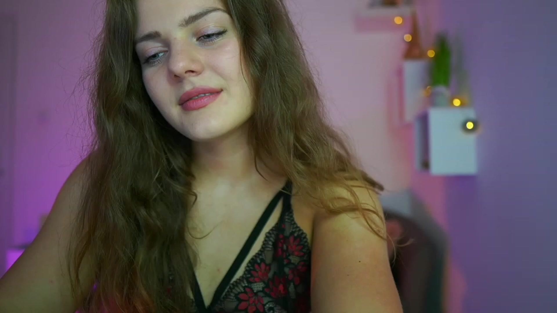 Gallery image thumbnail from Elly_Malkova_'s myfreecams stream on, 07/05/2023, 19:35 image 7 of 20