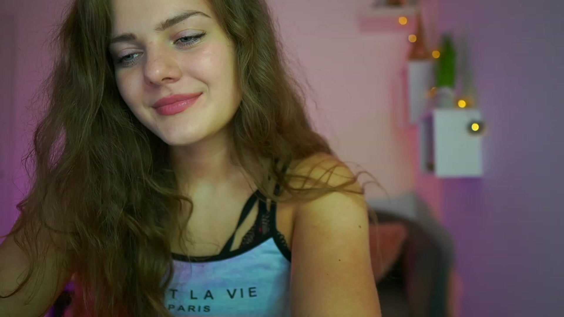 Gallery image thumbnail from Elly_Malkova_'s myfreecams stream on, 07/05/2023, 21:34 image 14 of 20
