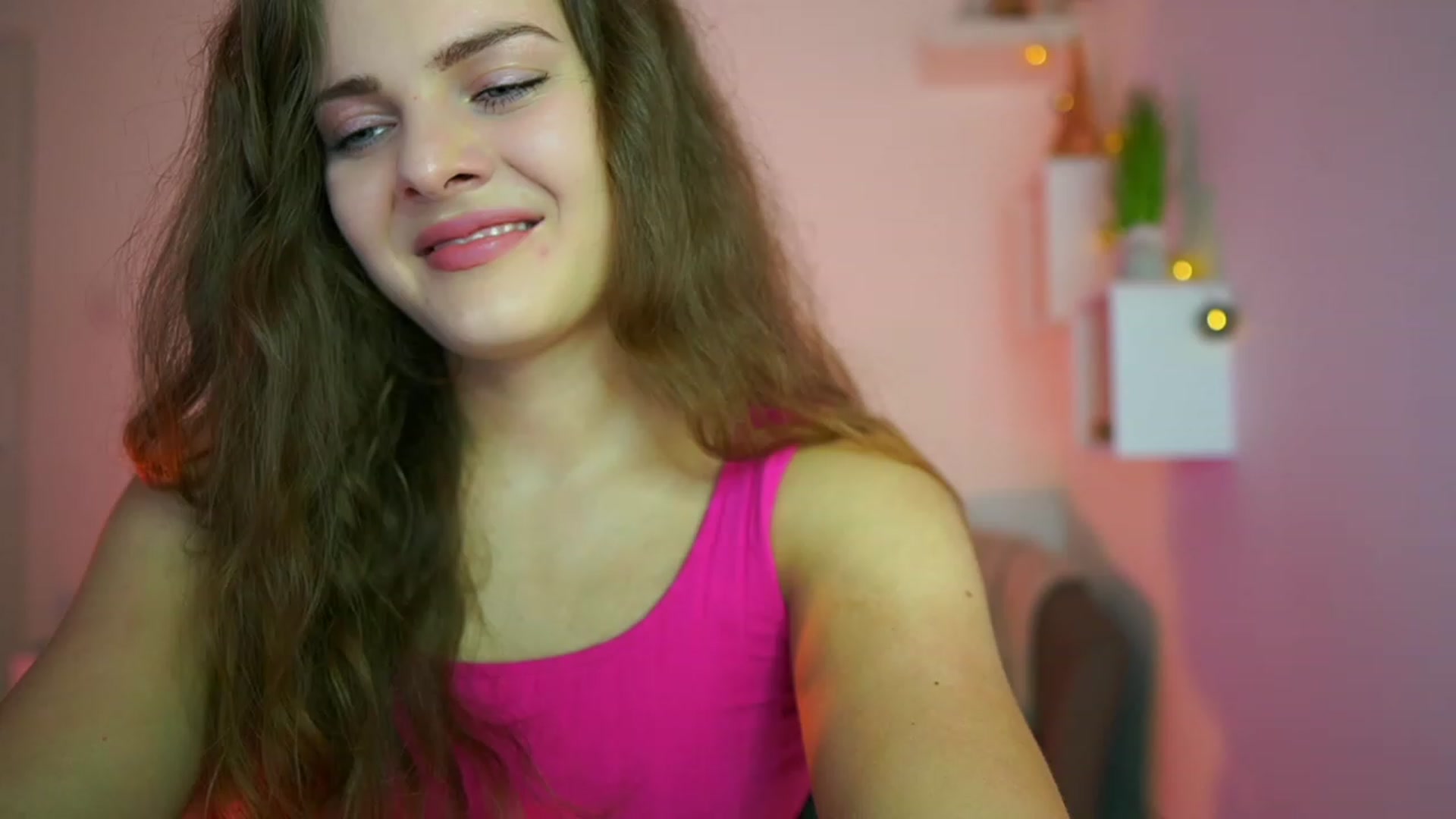 Gallery image thumbnail from Elly_Malkova_'s myfreecams stream on, 07/06/2023, 20:02 image 5 of 20