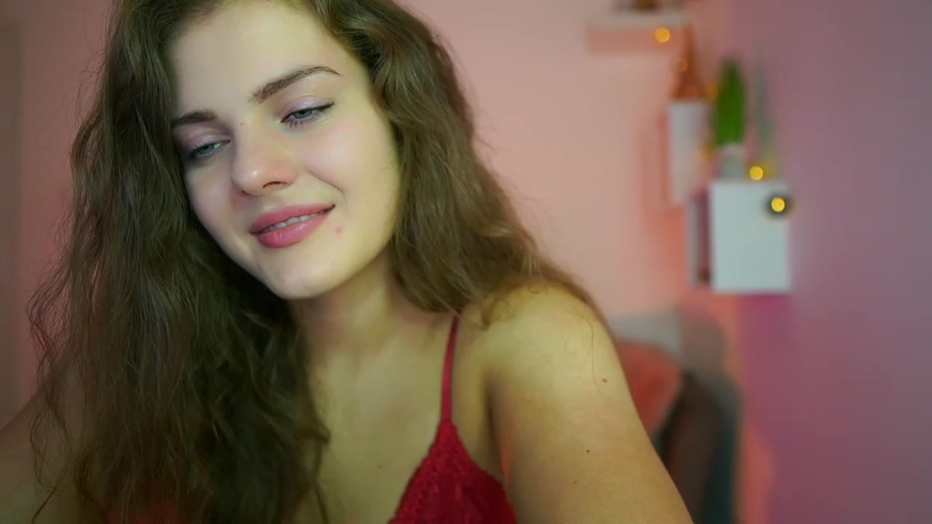 Gallery image thumbnail from Elly_Malkova_'s myfreecams stream on, 07/06/2023, 20:02 image 18 of 20