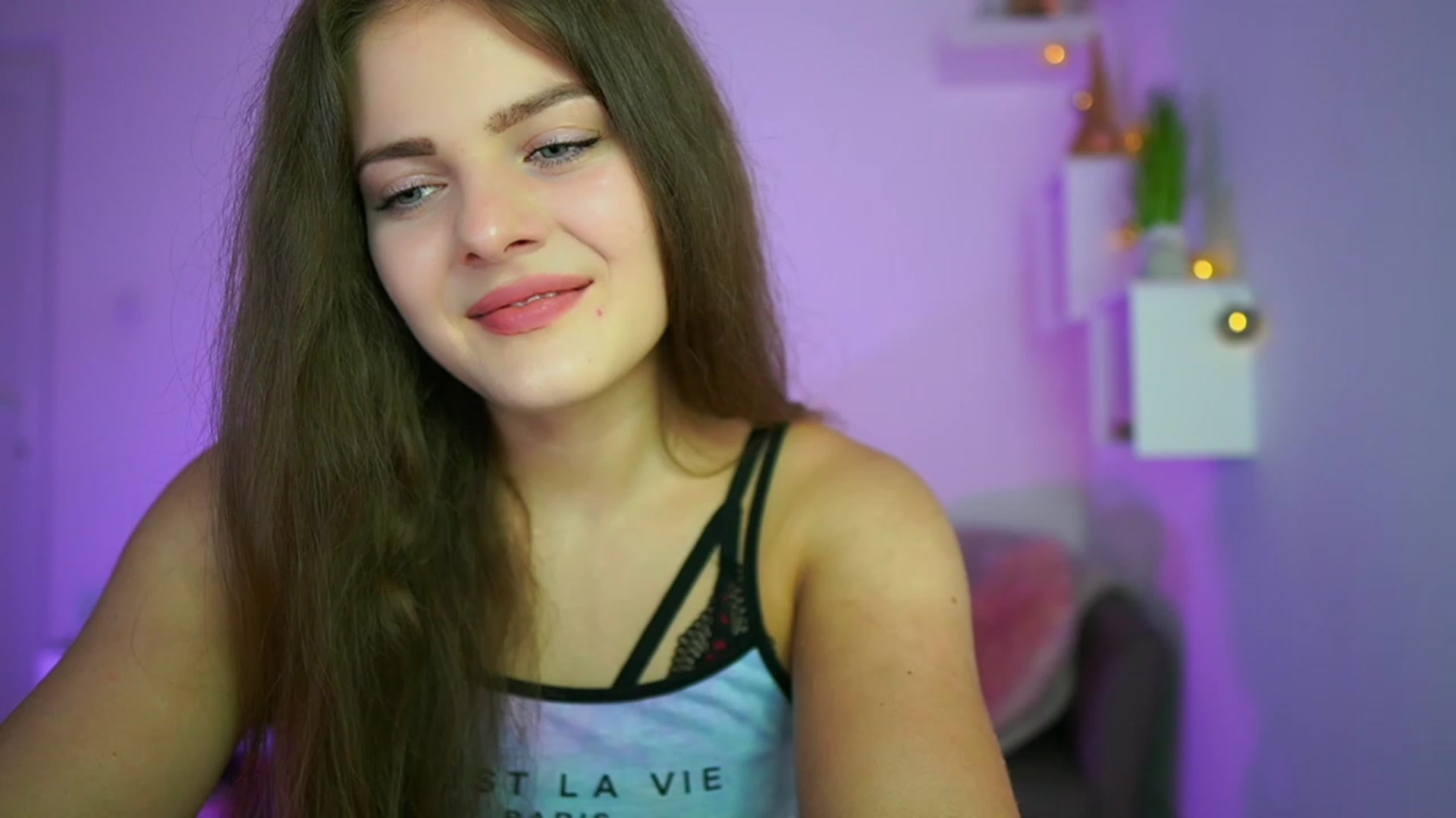 Gallery image thumbnail from Elly_Malkova_'s myfreecams stream on, 07/09/2023, 13:28 image 16 of 20