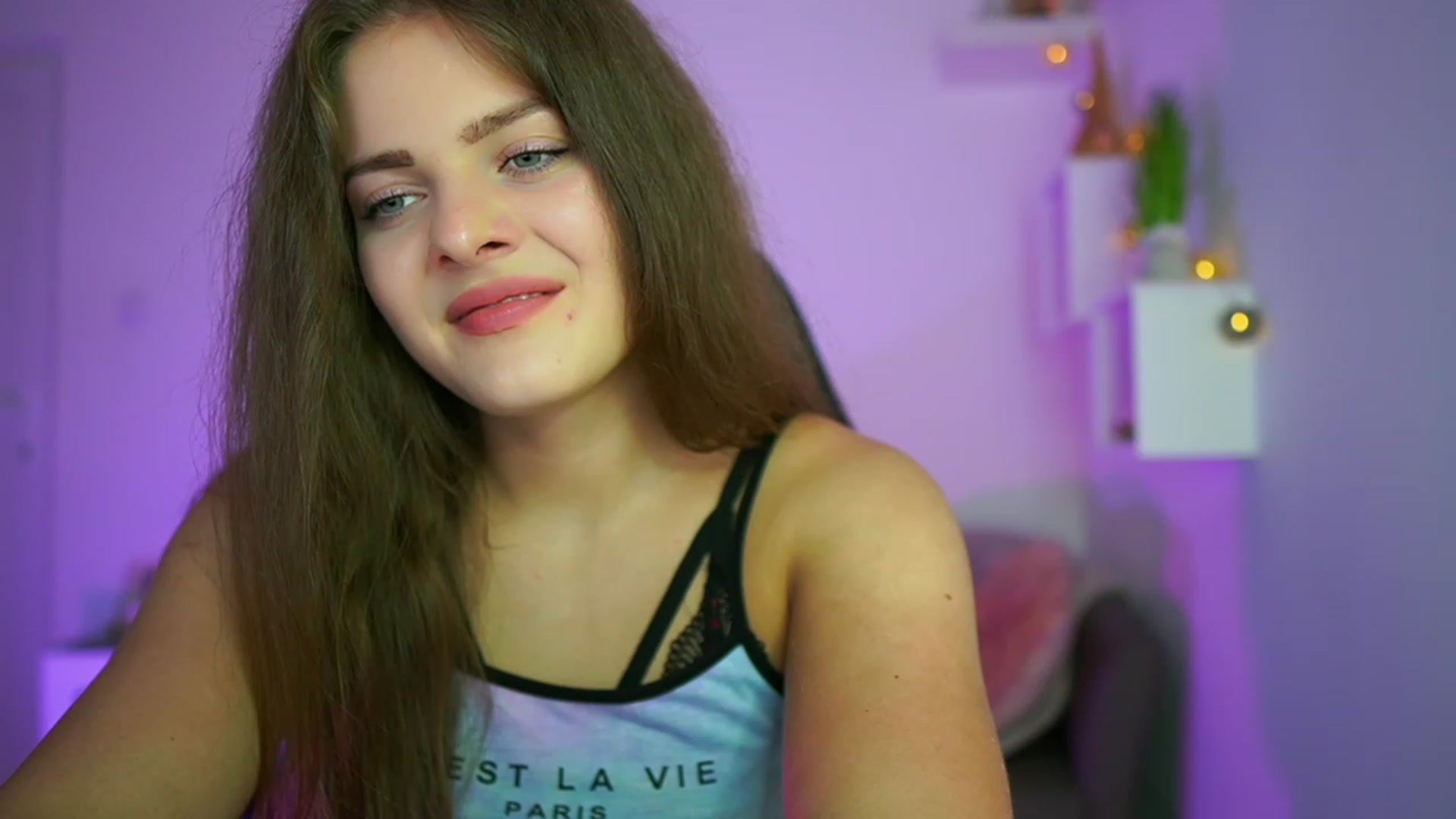 Gallery image thumbnail from Elly_Malkova_'s myfreecams stream on, 07/09/2023, 13:56 image 17 of 20