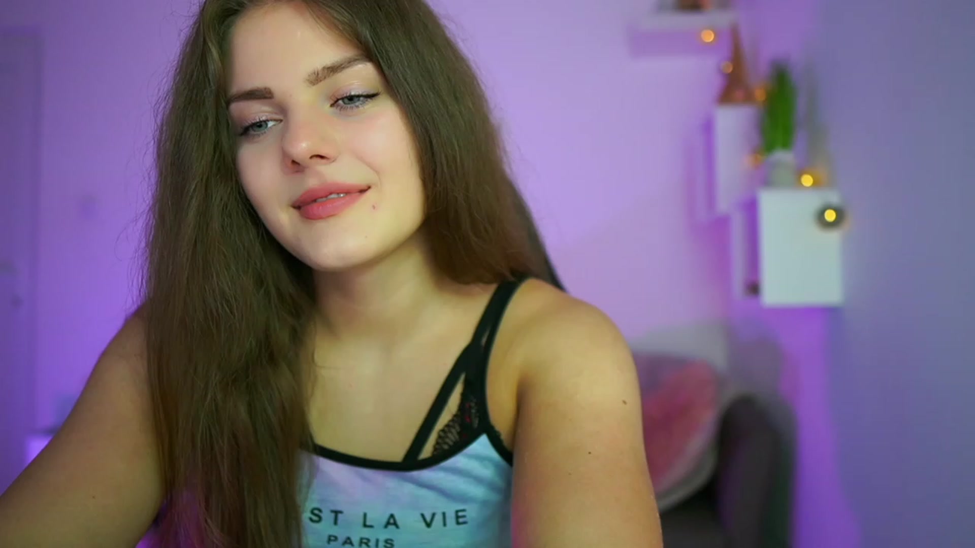 Gallery image thumbnail from Elly_Malkova_'s myfreecams stream on, 07/09/2023, 13:56 image 16 of 20