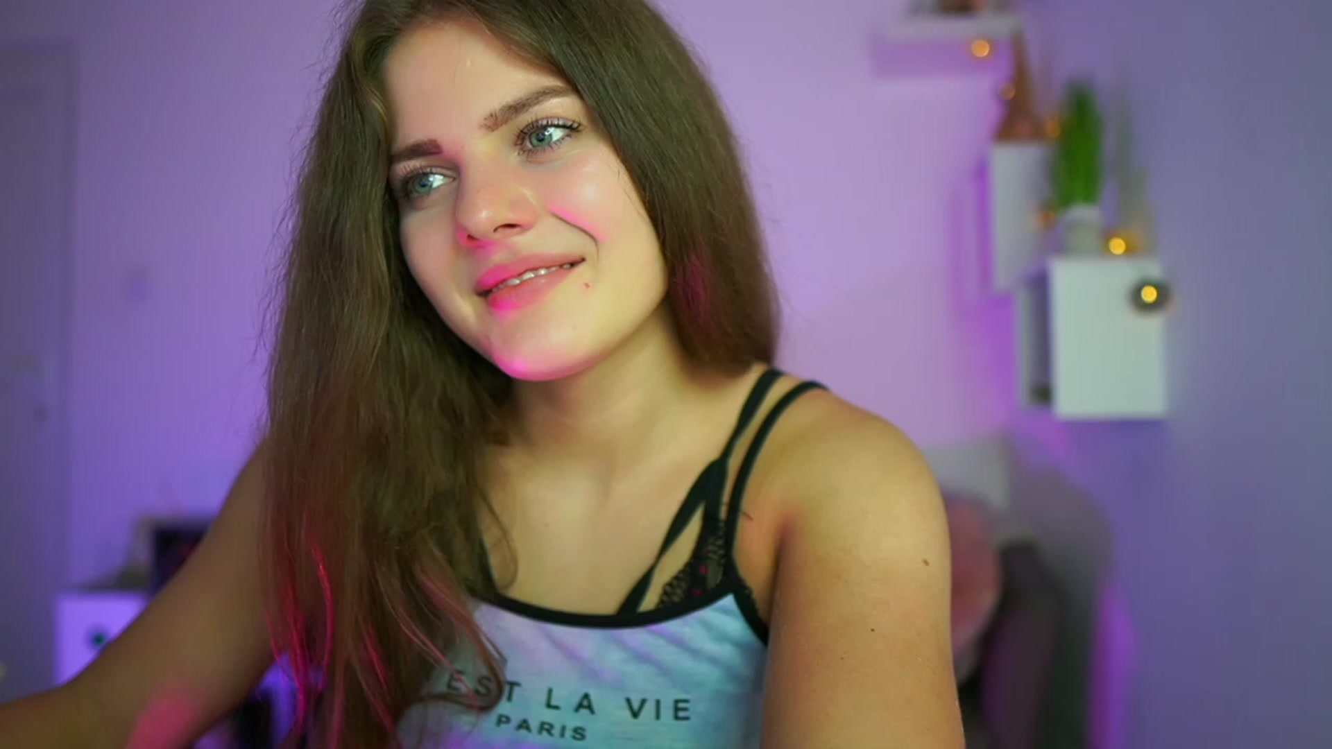 Gallery image thumbnail from Elly_Malkova_'s myfreecams stream on, 07/09/2023, 20:01 image 3 of 20