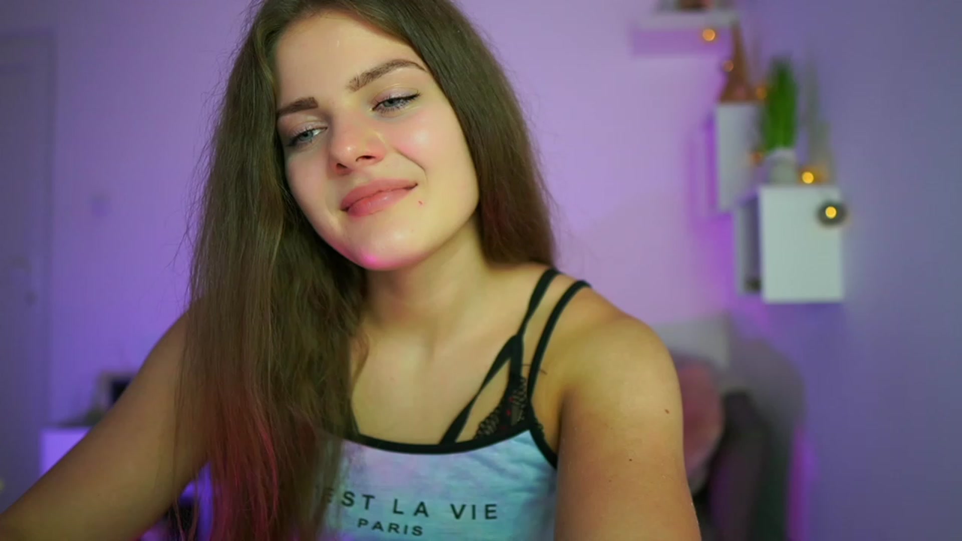 Gallery image thumbnail from Elly_Malkova_'s myfreecams stream on, 07/09/2023, 20:01 image 7 of 20