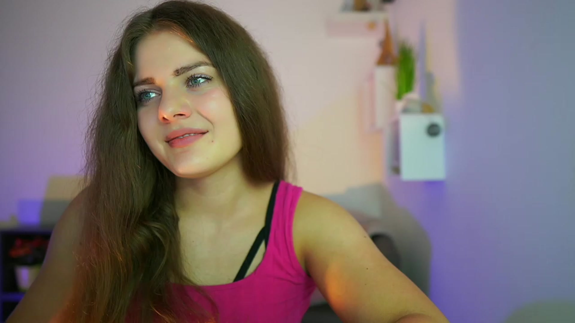Gallery image thumbnail from Elly_Malkova_'s myfreecams stream on, 07/13/2023, 20:22 image 7 of 20
