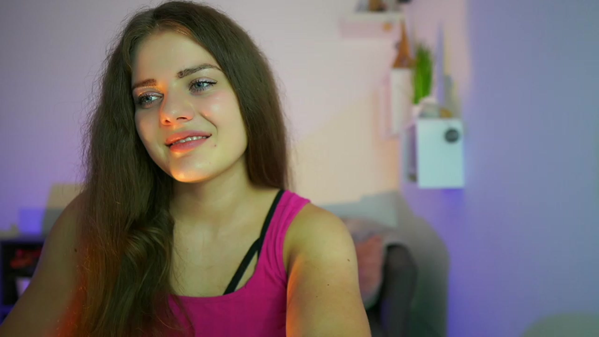 Gallery image thumbnail from Elly_Malkova_'s myfreecams stream on, 07/13/2023, 20:22 image 5 of 20