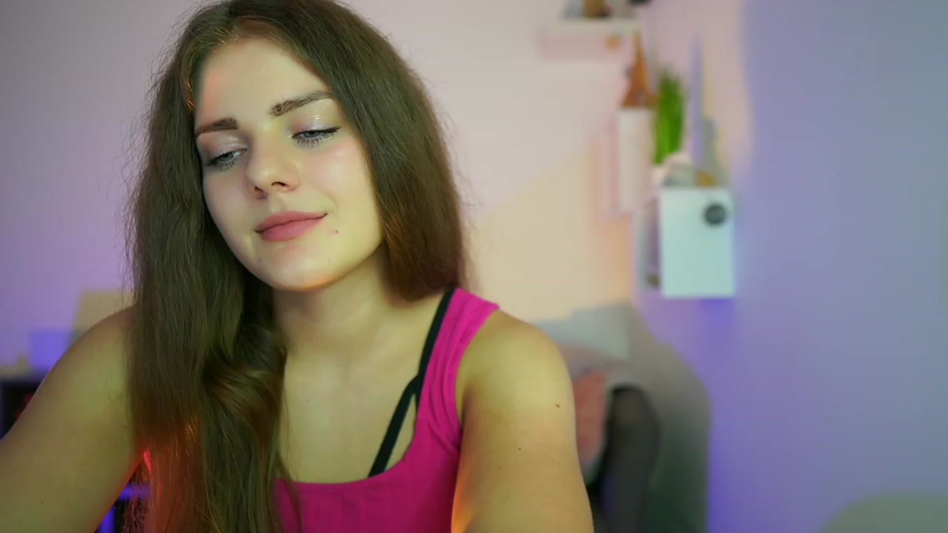 Gallery image thumbnail from Elly_Malkova_'s myfreecams stream on, 07/13/2023, 20:22 image 3 of 20