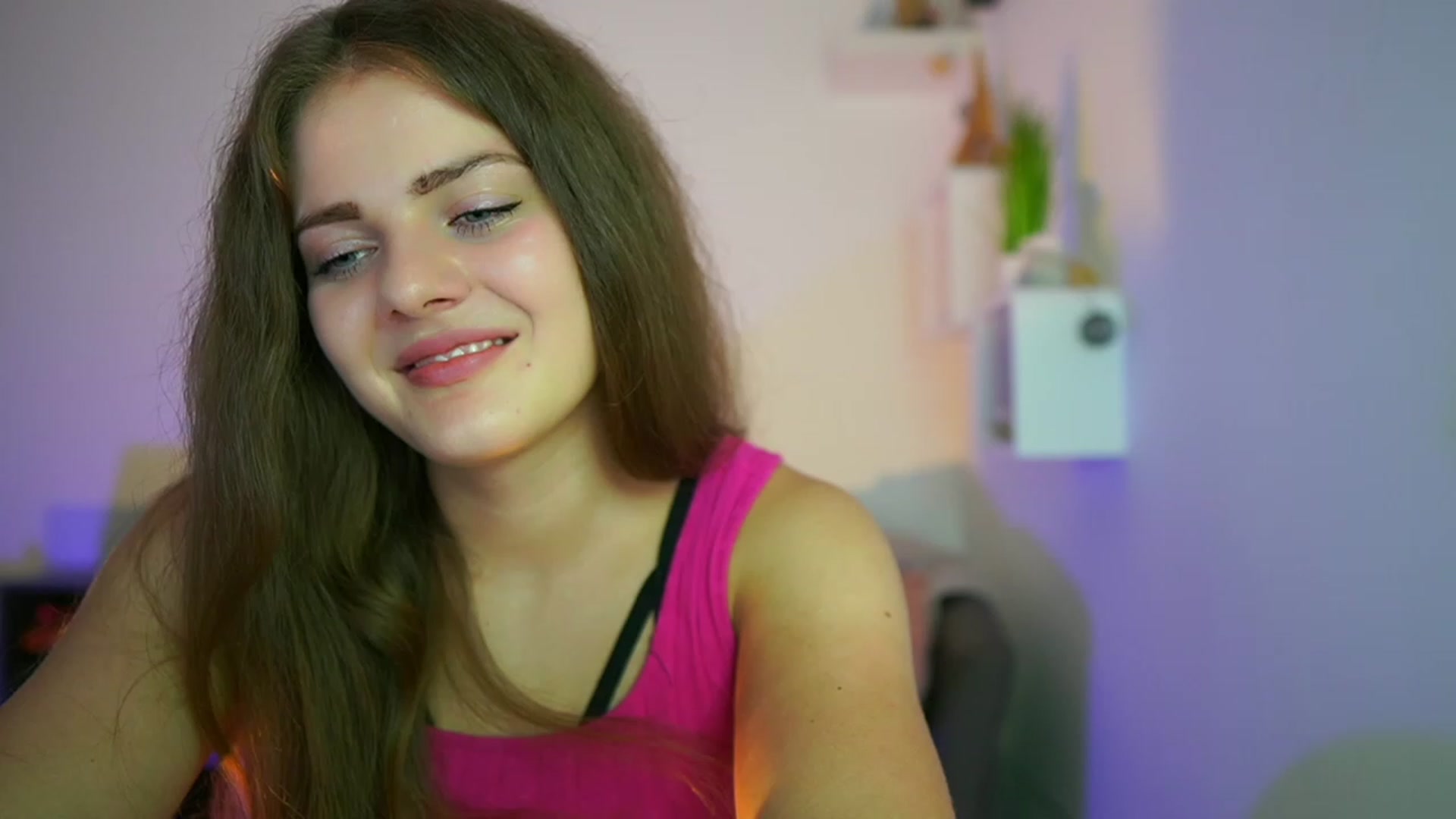 Gallery image thumbnail from Elly_Malkova_'s myfreecams stream on, 07/13/2023, 20:22 image 12 of 20