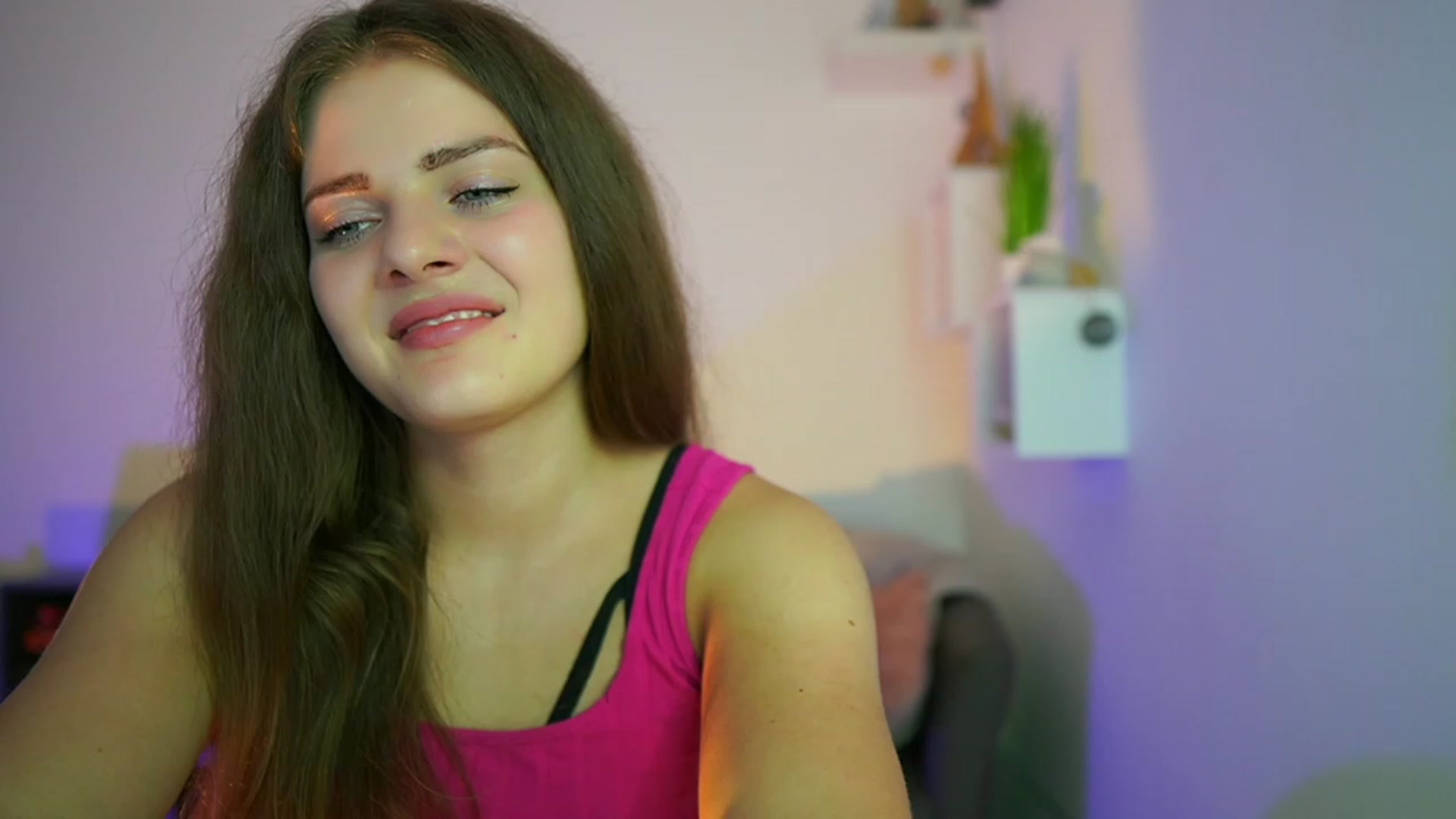 Gallery image thumbnail from Elly_Malkova_'s myfreecams stream on, 07/13/2023, 20:22 image 4 of 20