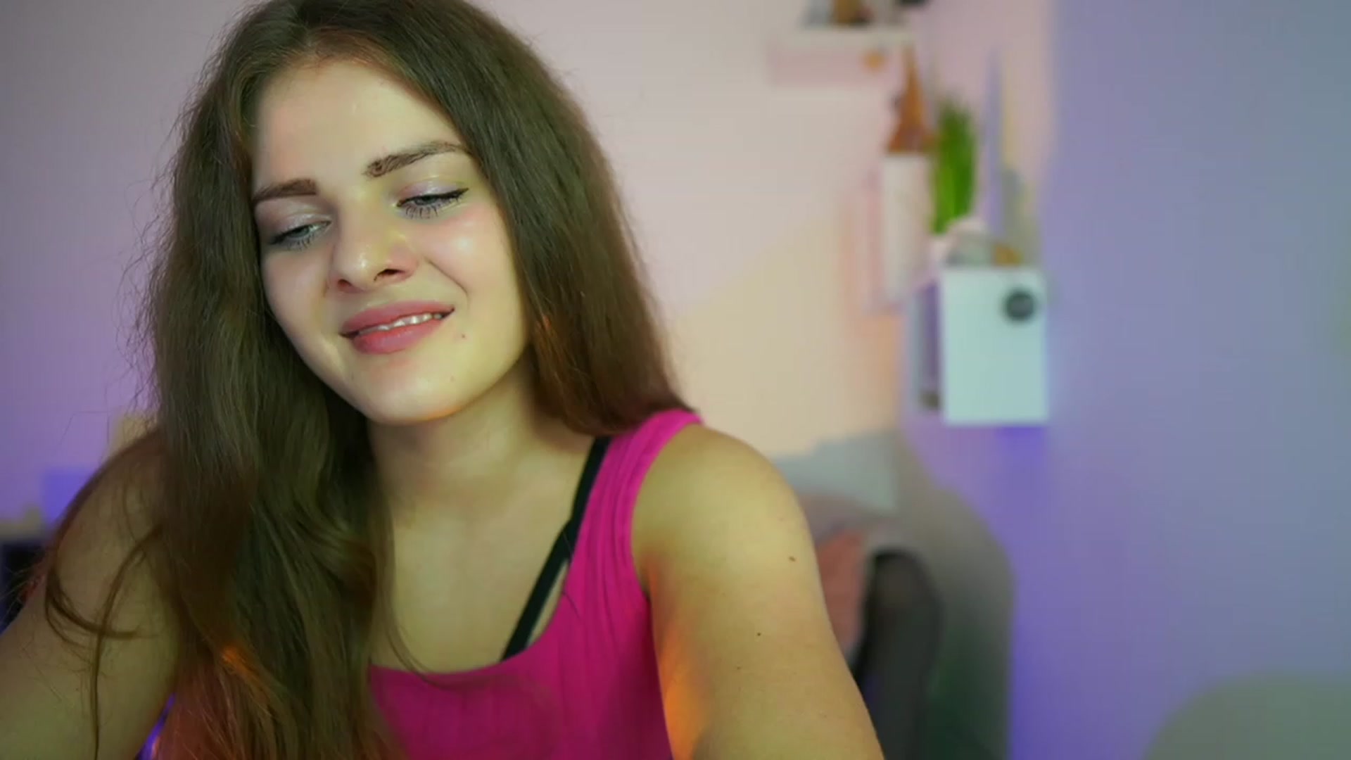 Gallery image thumbnail from Elly_Malkova_'s myfreecams stream on, 07/13/2023, 20:22 image 10 of 20