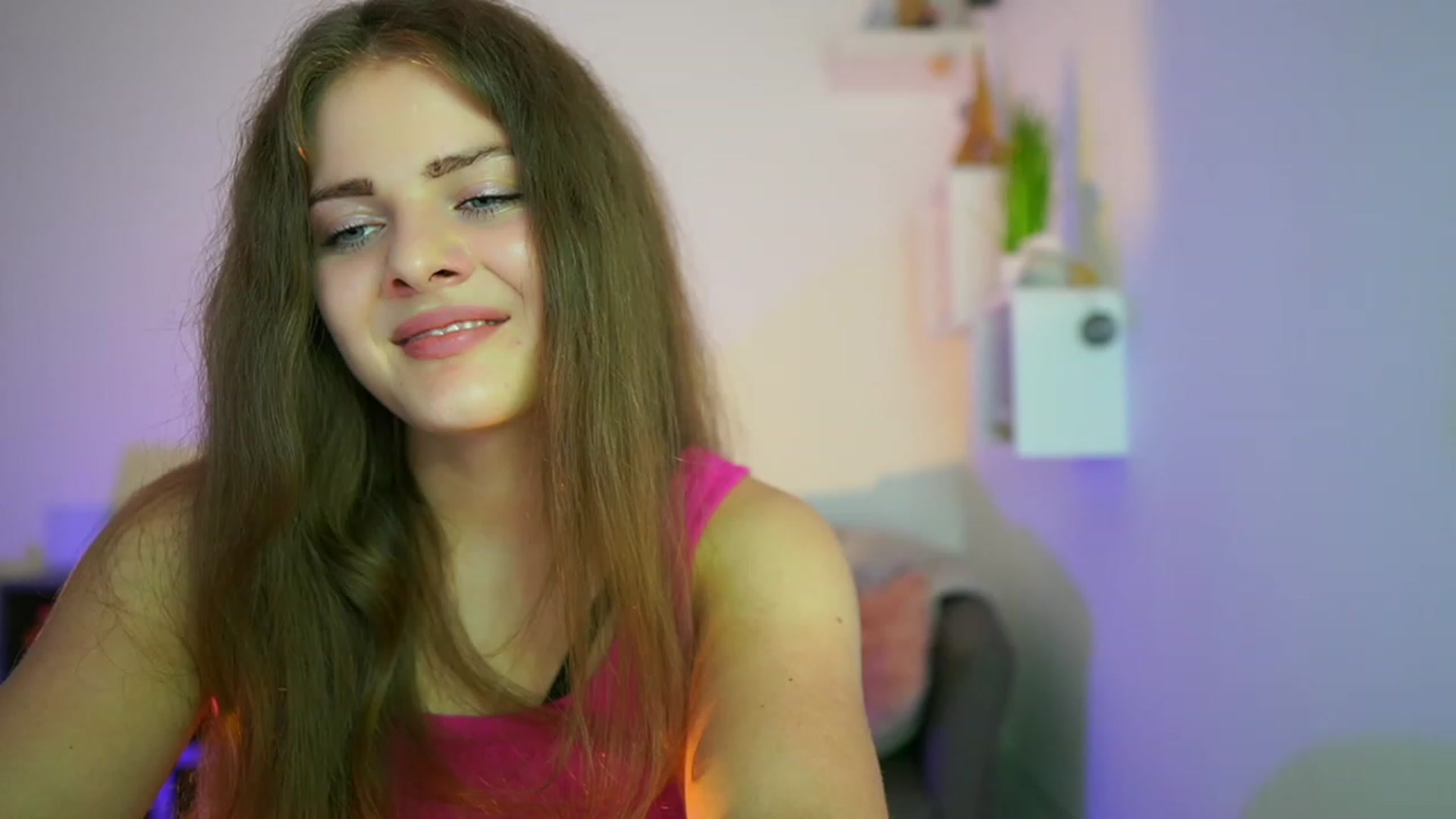 Gallery image thumbnail from Elly_Malkova_'s myfreecams stream on, 07/13/2023, 20:22 image 15 of 20
