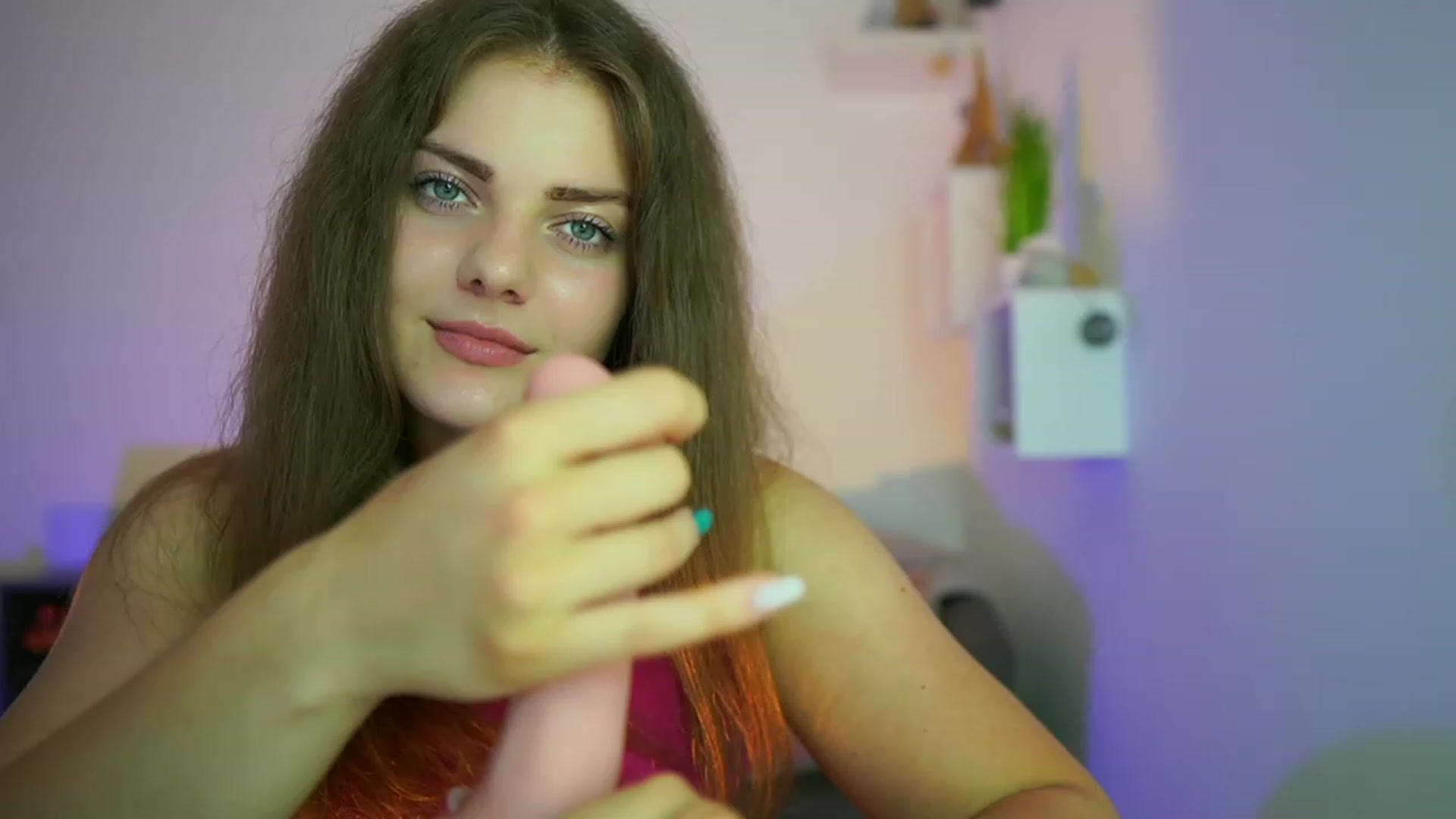 Gallery image thumbnail from Elly_Malkova_'s myfreecams stream on, 07/13/2023, 20:22 image 17 of 20