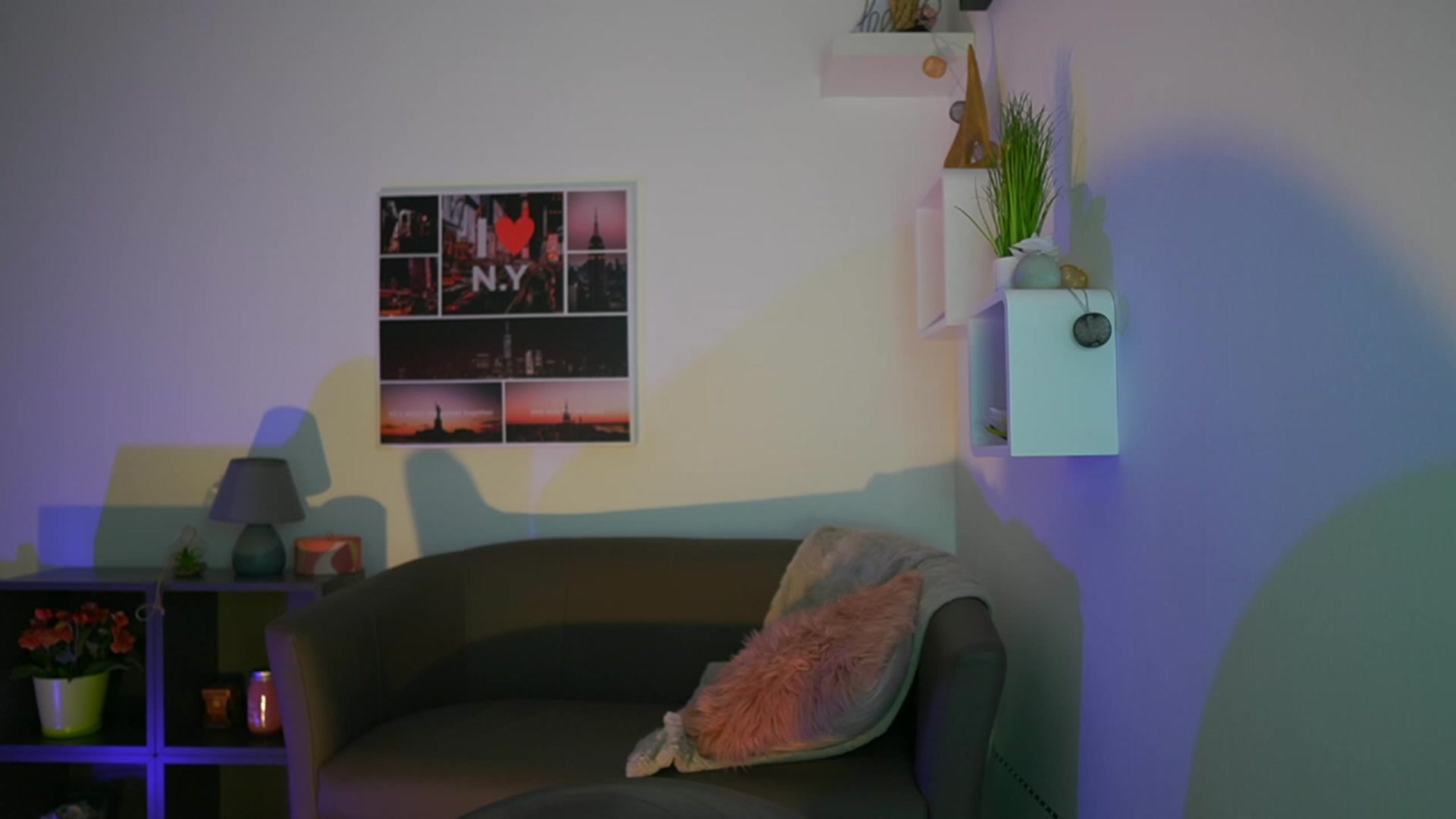 Gallery image thumbnail from Elly_Malkova_'s myfreecams stream on, 07/13/2023, 23:06 image 5 of 20