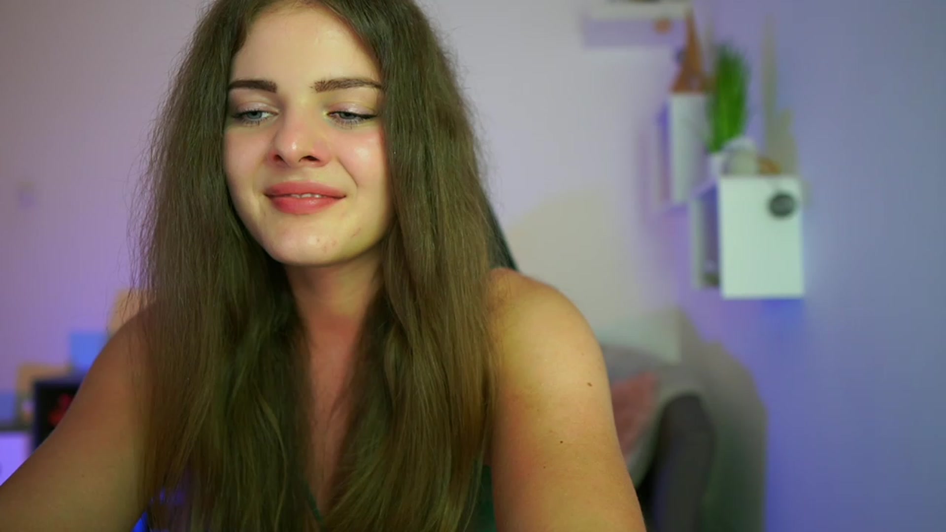 Gallery image thumbnail from Elly_Malkova_'s myfreecams stream on, 07/15/2023, 21:31 image 16 of 20