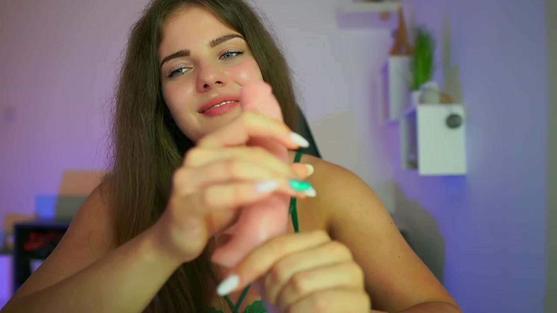 Gallery image thumbnail from Elly_Malkova_'s myfreecams stream on, 07/15/2023, 21:31 image 20 of 20
