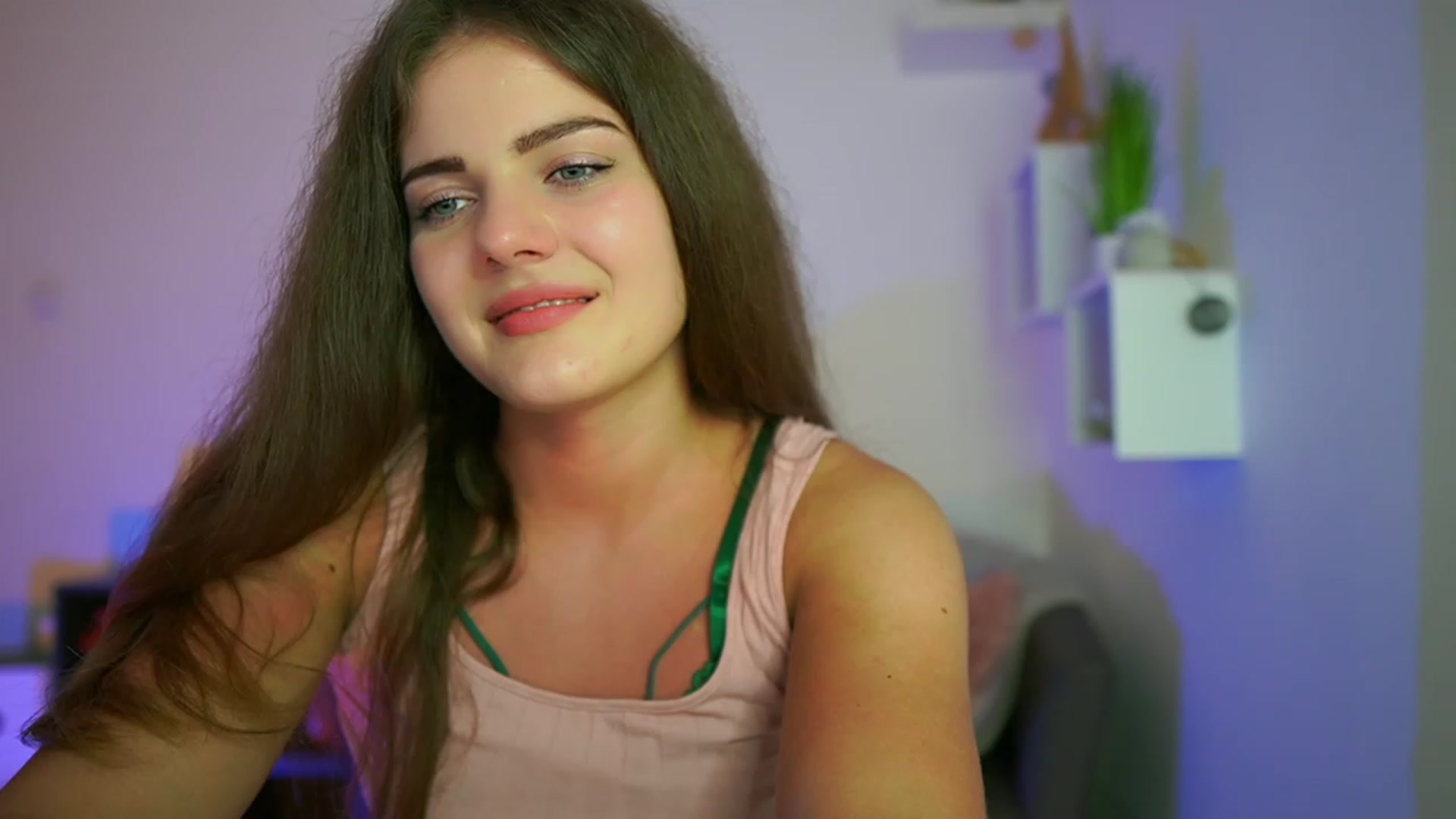 Gallery image thumbnail from Elly_Malkova_'s myfreecams stream on, 07/15/2023, 21:31 image 7 of 20
