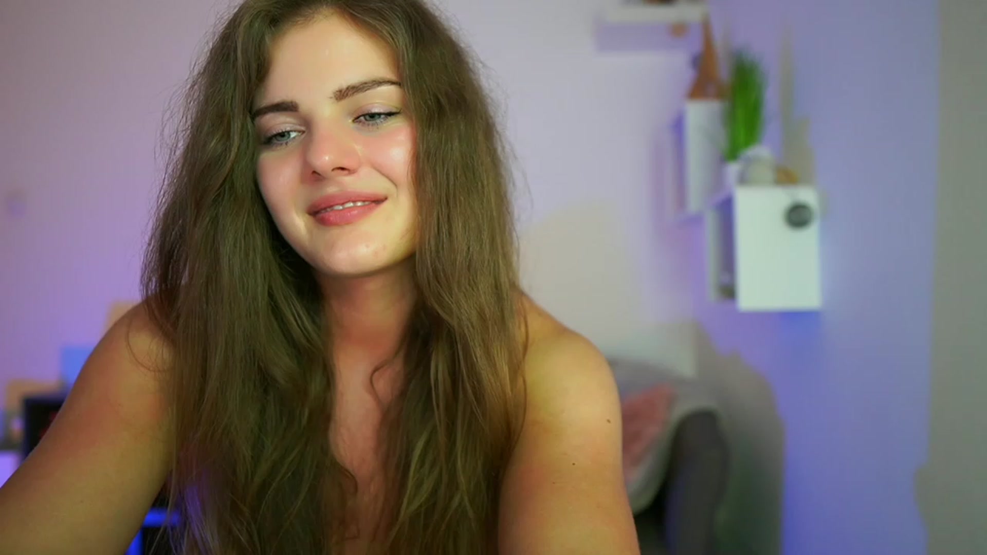 Gallery image thumbnail from Elly_Malkova_'s myfreecams stream on, 07/15/2023, 23:22 image 4 of 20