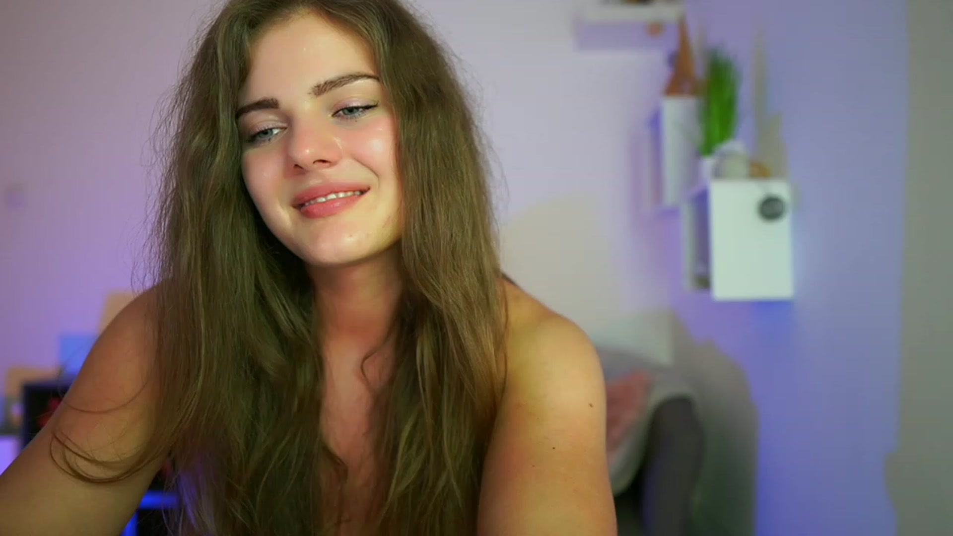 Gallery image thumbnail from Elly_Malkova_'s myfreecams stream on, 07/15/2023, 23:22 image 2 of 20