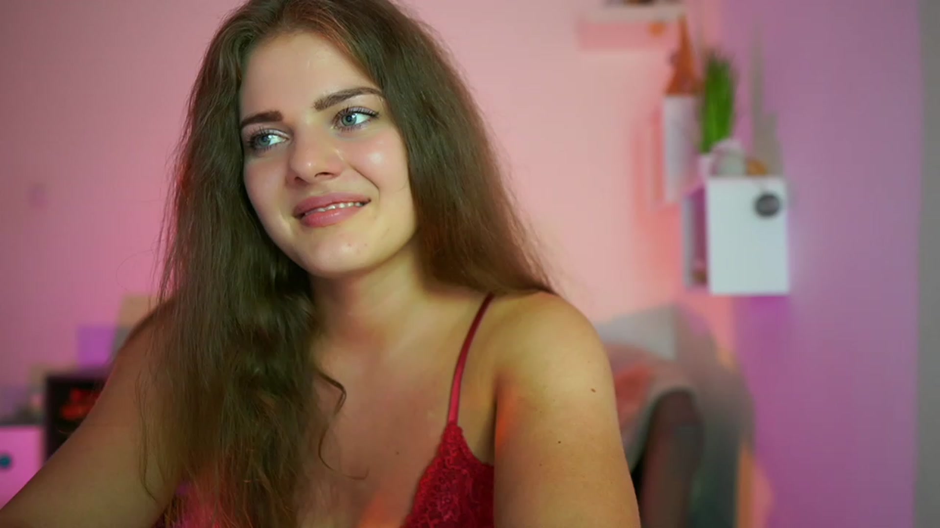 Gallery image thumbnail from Elly_Malkova_'s myfreecams stream on, 07/16/2023, 18:04 image 9 of 20