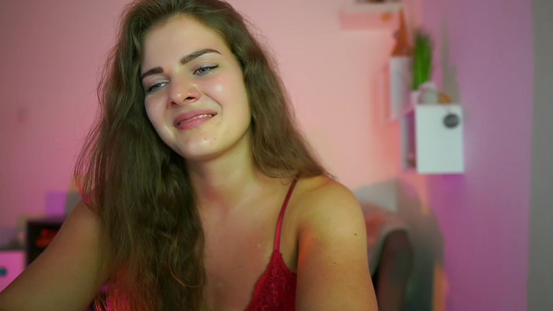 Gallery image thumbnail from Elly_Malkova_'s myfreecams stream on, 07/16/2023, 18:04 image 19 of 20