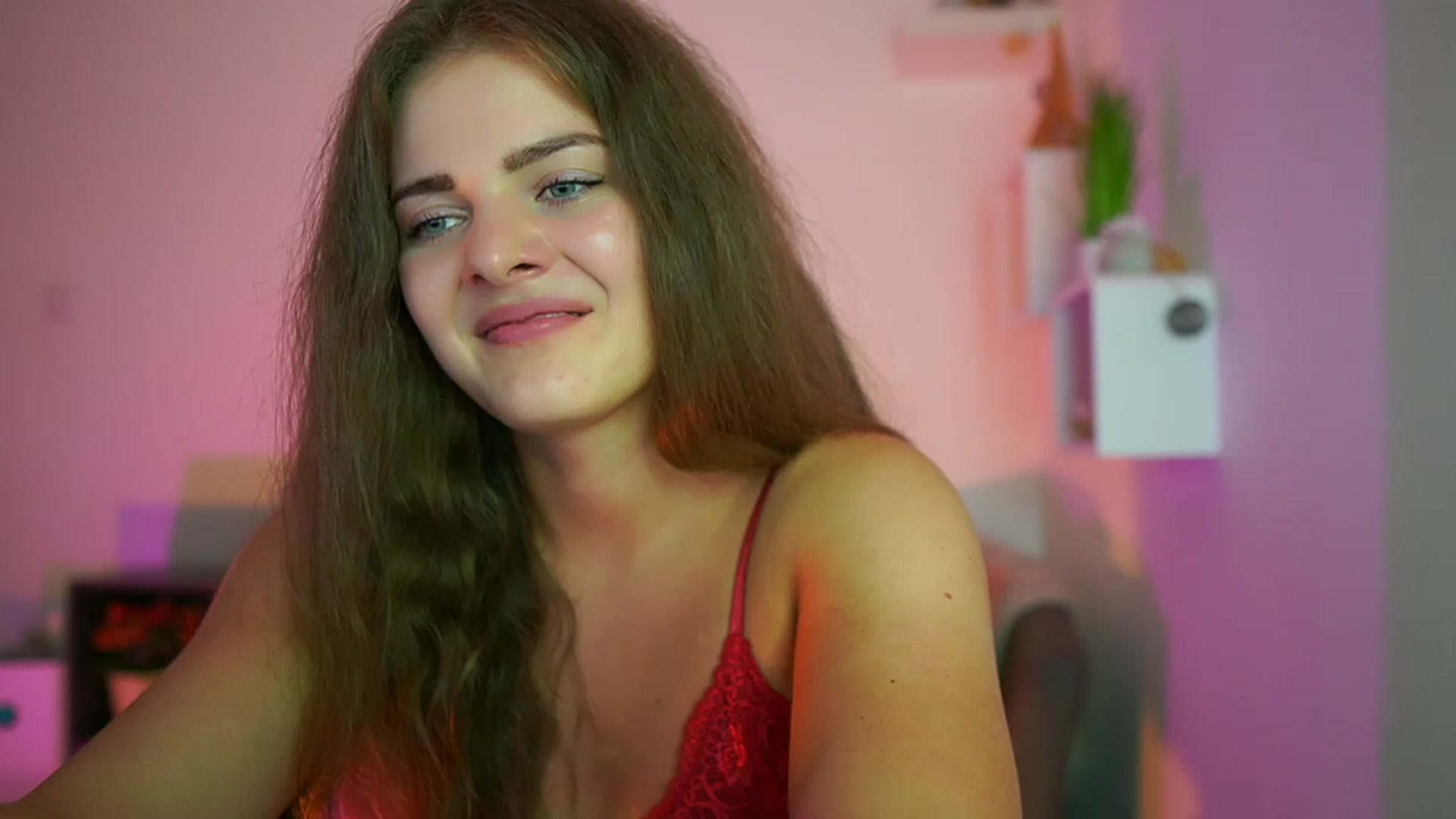 Gallery image thumbnail from Elly_Malkova_'s myfreecams stream on, 07/16/2023, 18:04 image 1 of 20