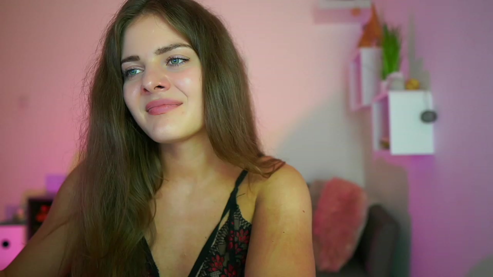 Gallery image thumbnail from Elly_Malkova_'s myfreecams stream on, 07/20/2023, 17:59 image 13 of 20