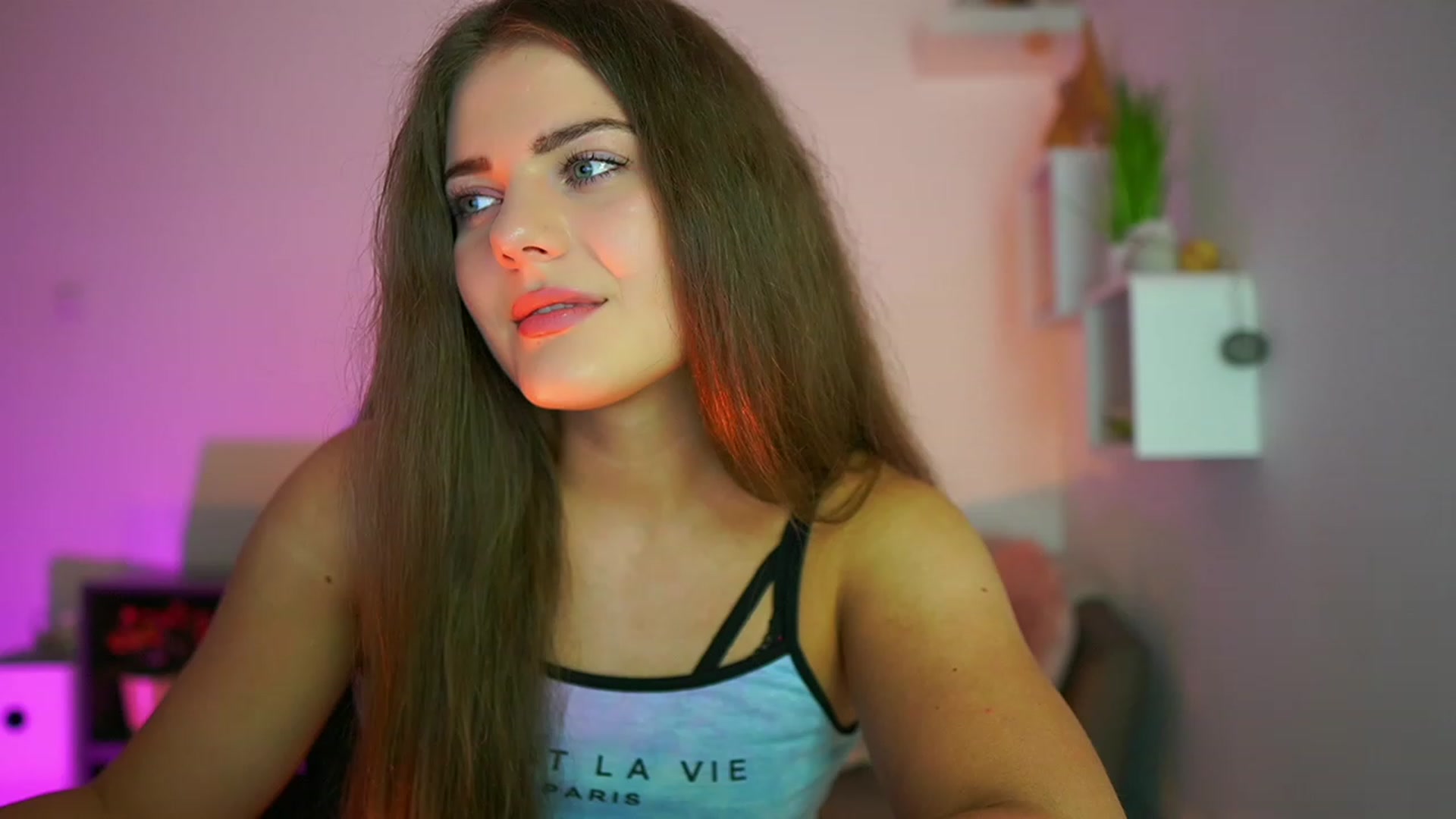 Gallery image thumbnail from Elly_Malkova_'s myfreecams stream on, 07/22/2023, 19:22 image 5 of 20