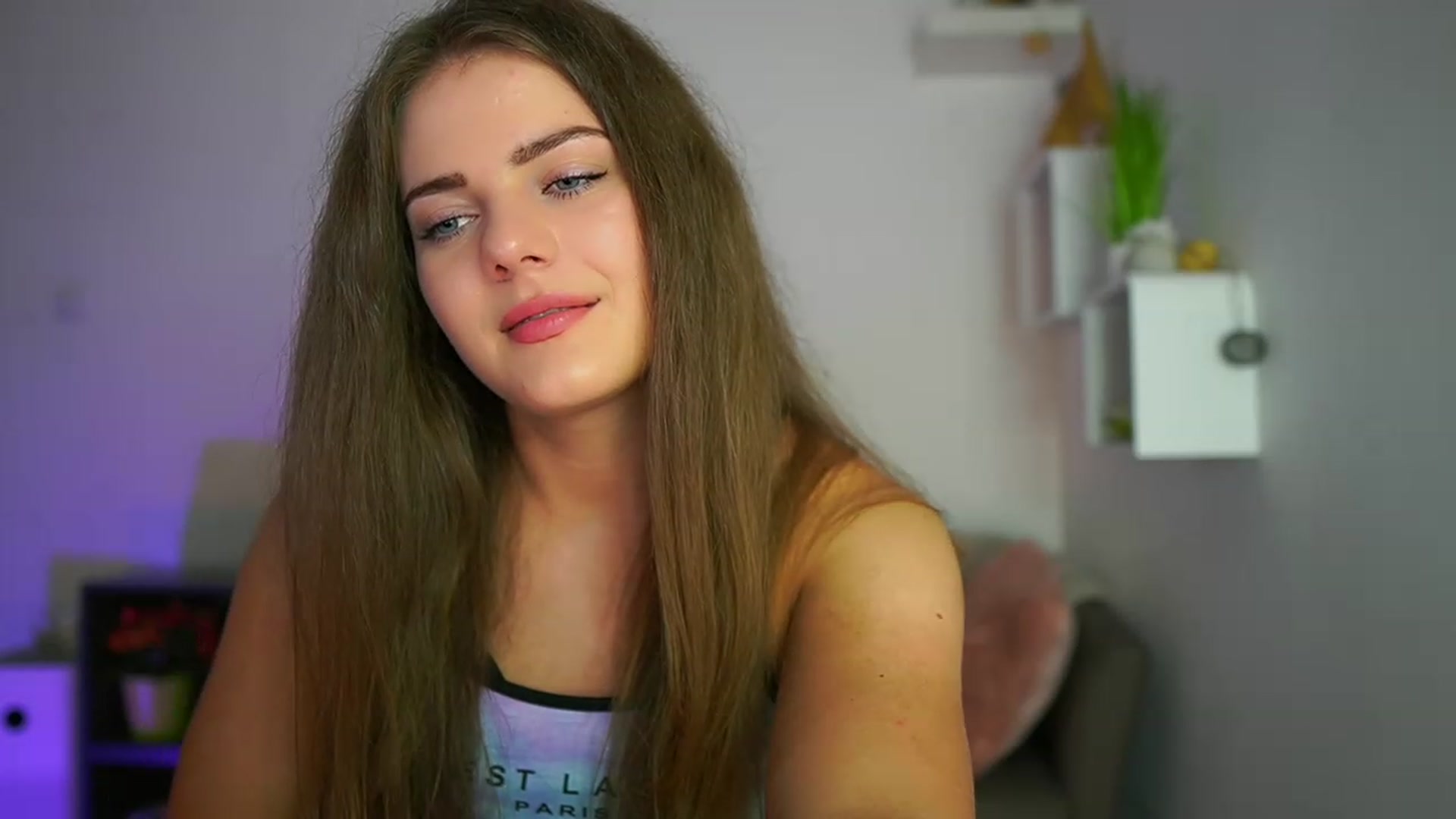 Gallery image thumbnail from Elly_Malkova_'s myfreecams stream on, 07/22/2023, 19:22 image 17 of 20