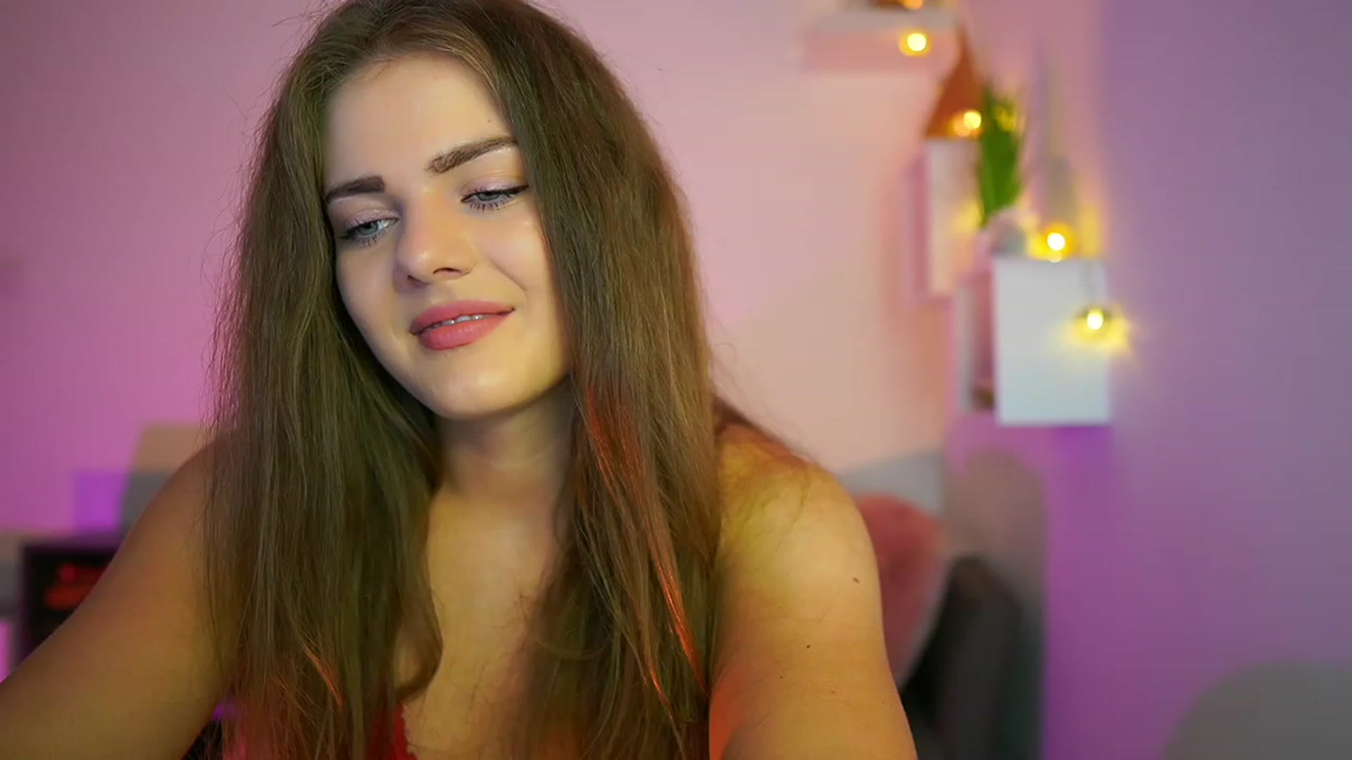 Gallery image thumbnail from Elly_Malkova_'s myfreecams stream on, 07/23/2023, 19:52 image 10 of 20