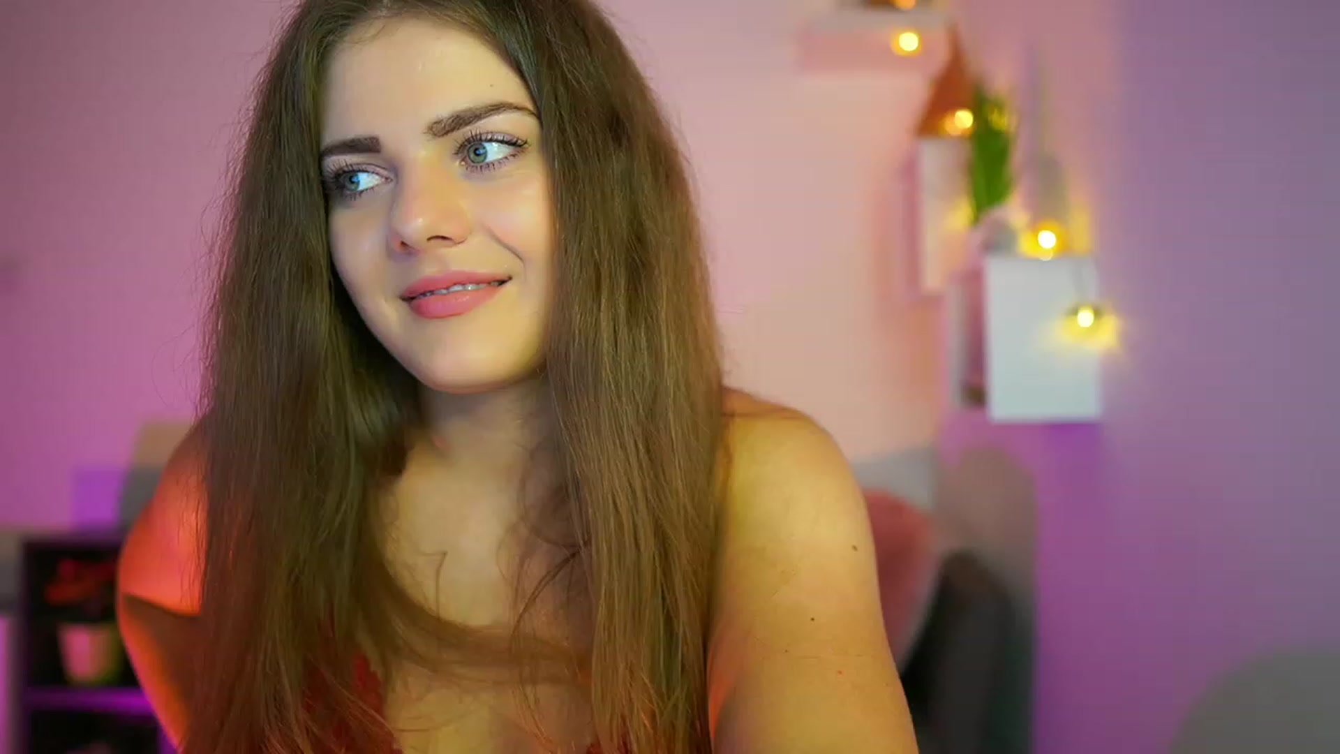 Gallery image thumbnail from Elly_Malkova_'s myfreecams stream on, 07/23/2023, 19:52 image 19 of 20