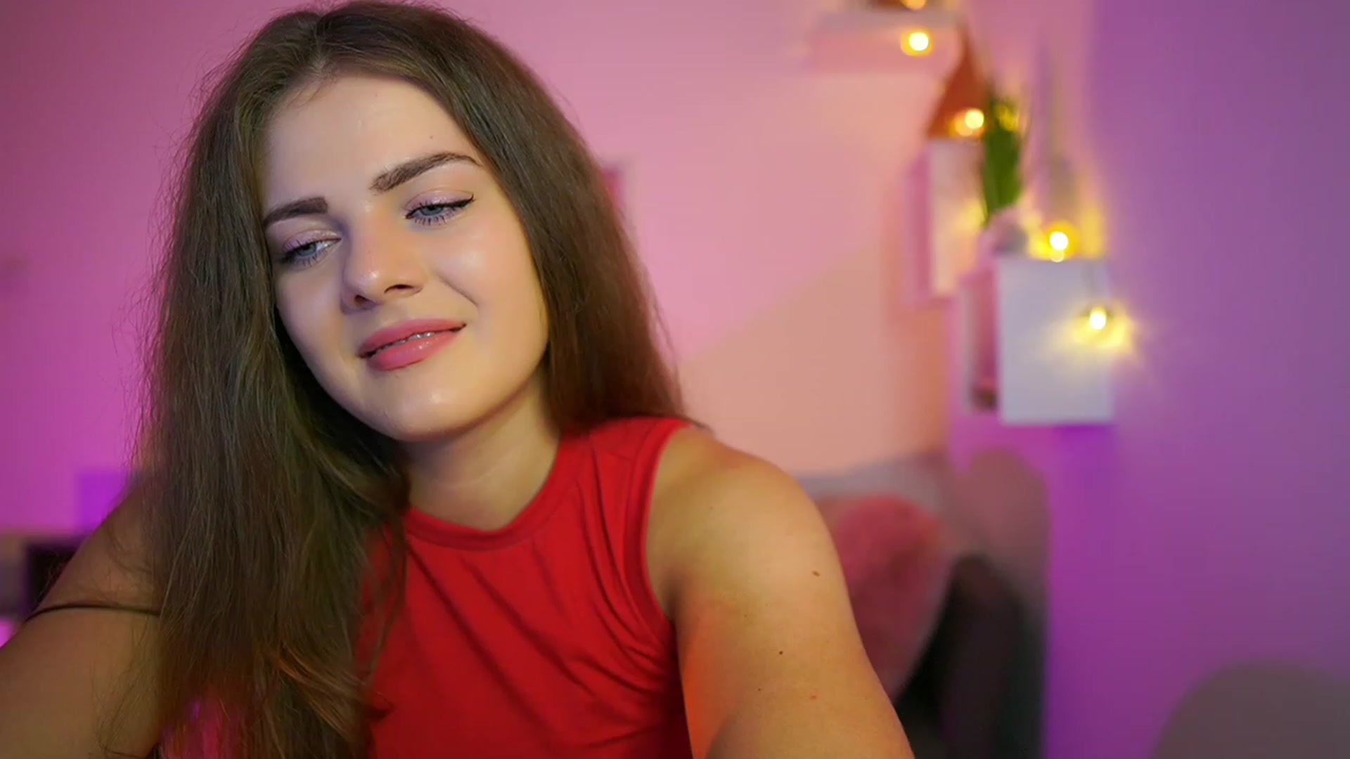 Gallery image thumbnail from Elly_Malkova_'s myfreecams stream on, 07/23/2023, 19:52 image 1 of 20