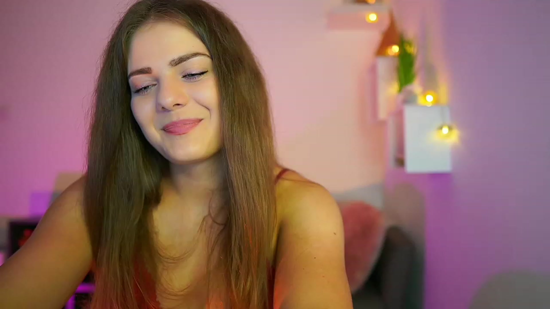 Gallery image thumbnail from Elly_Malkova_'s myfreecams stream on, 07/23/2023, 19:52 image 20 of 20