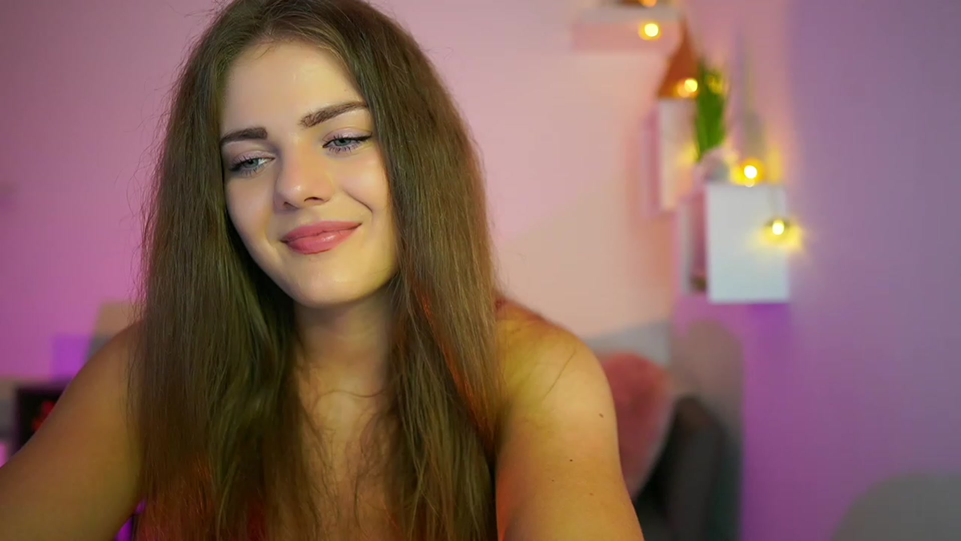 Gallery image thumbnail from Elly_Malkova_'s myfreecams stream on, 07/23/2023, 19:52 image 13 of 20