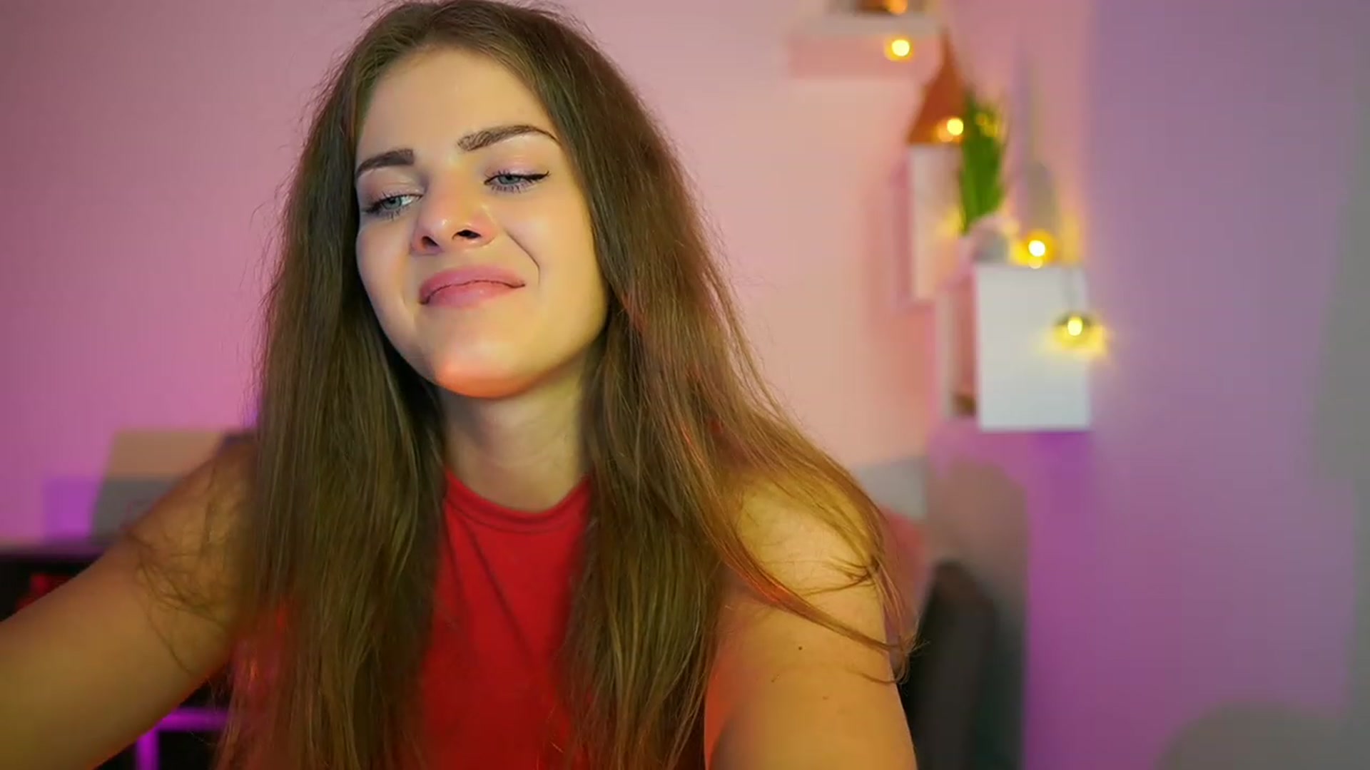 Gallery image thumbnail from Elly_Malkova_'s myfreecams stream on, 07/23/2023, 21:24 image 15 of 20