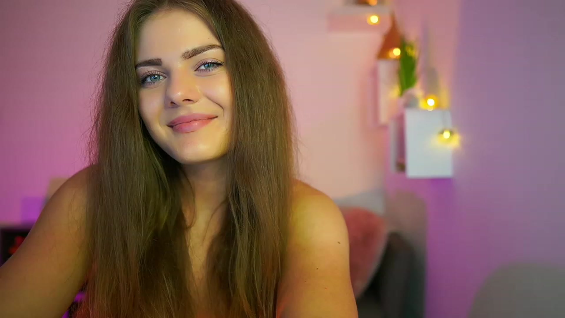 Gallery image thumbnail from Elly_Malkova_'s myfreecams stream on, 07/23/2023, 21:24 image 3 of 20