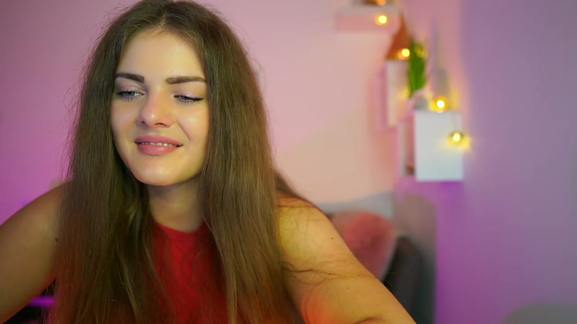 Gallery image thumbnail from Elly_Malkova_'s myfreecams stream on, 07/23/2023, 21:24 image 11 of 20