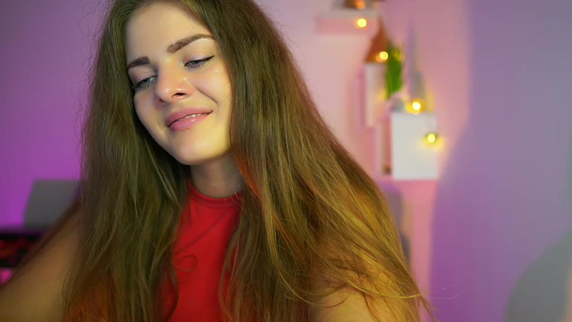 Gallery image thumbnail from Elly_Malkova_'s myfreecams stream on, 07/23/2023, 23:12 image 6 of 20
