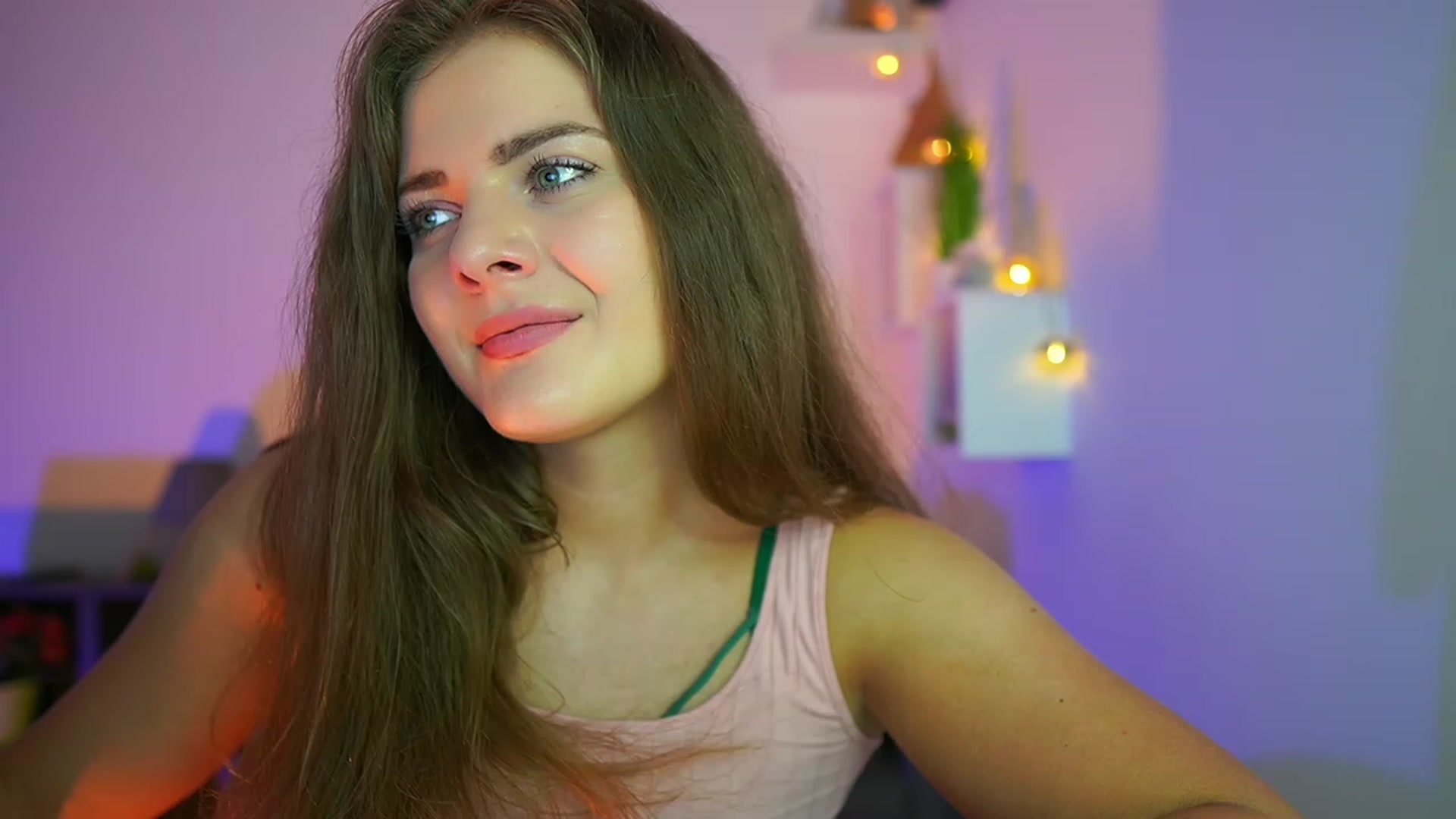 Gallery image thumbnail from Elly_Malkova_'s myfreecams stream on, 07/24/2023, 14:22 image 14 of 20